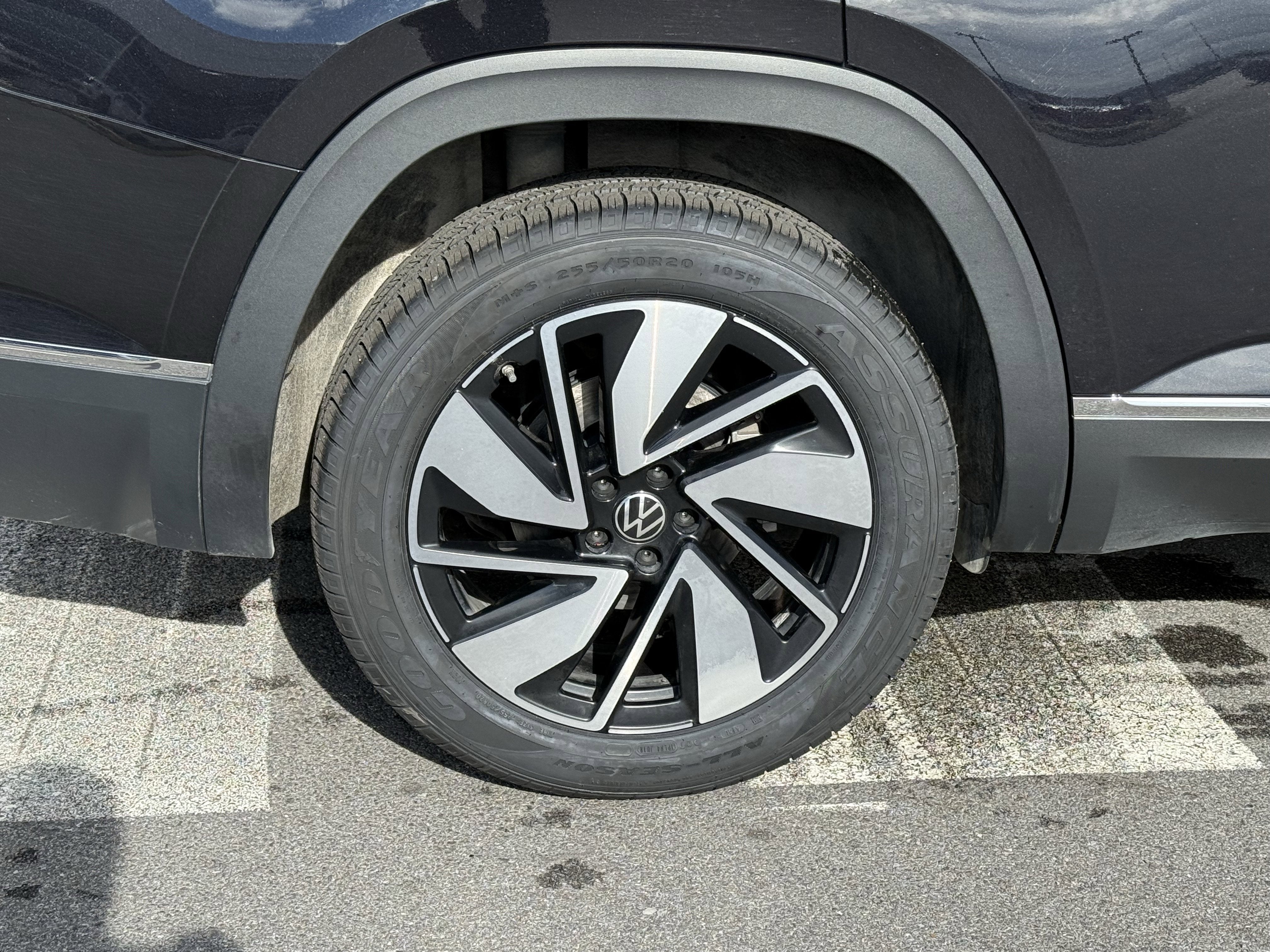 2024 Volkswagen Atlas 2.0T SEL