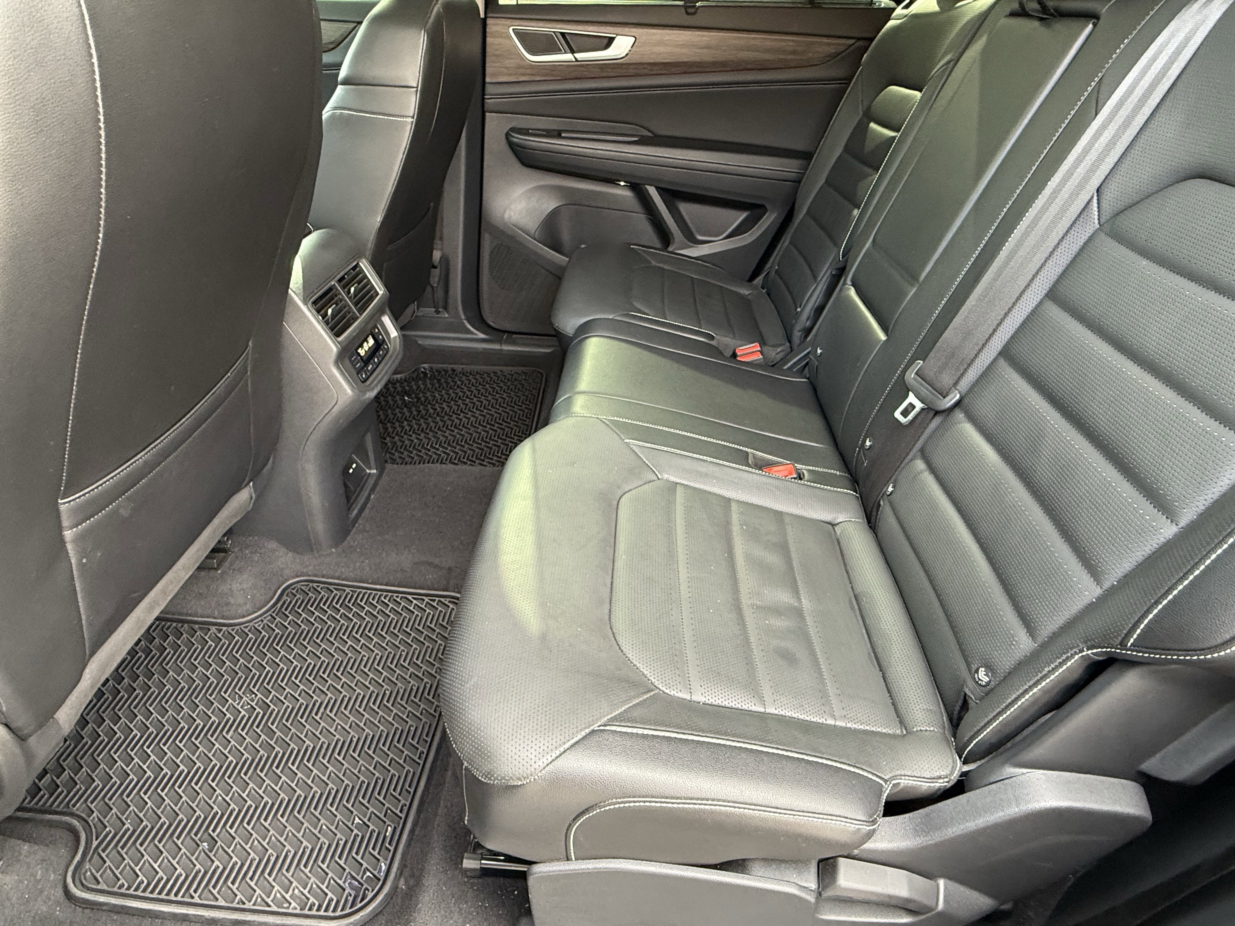 2024 Volkswagen Atlas 2.0T SEL