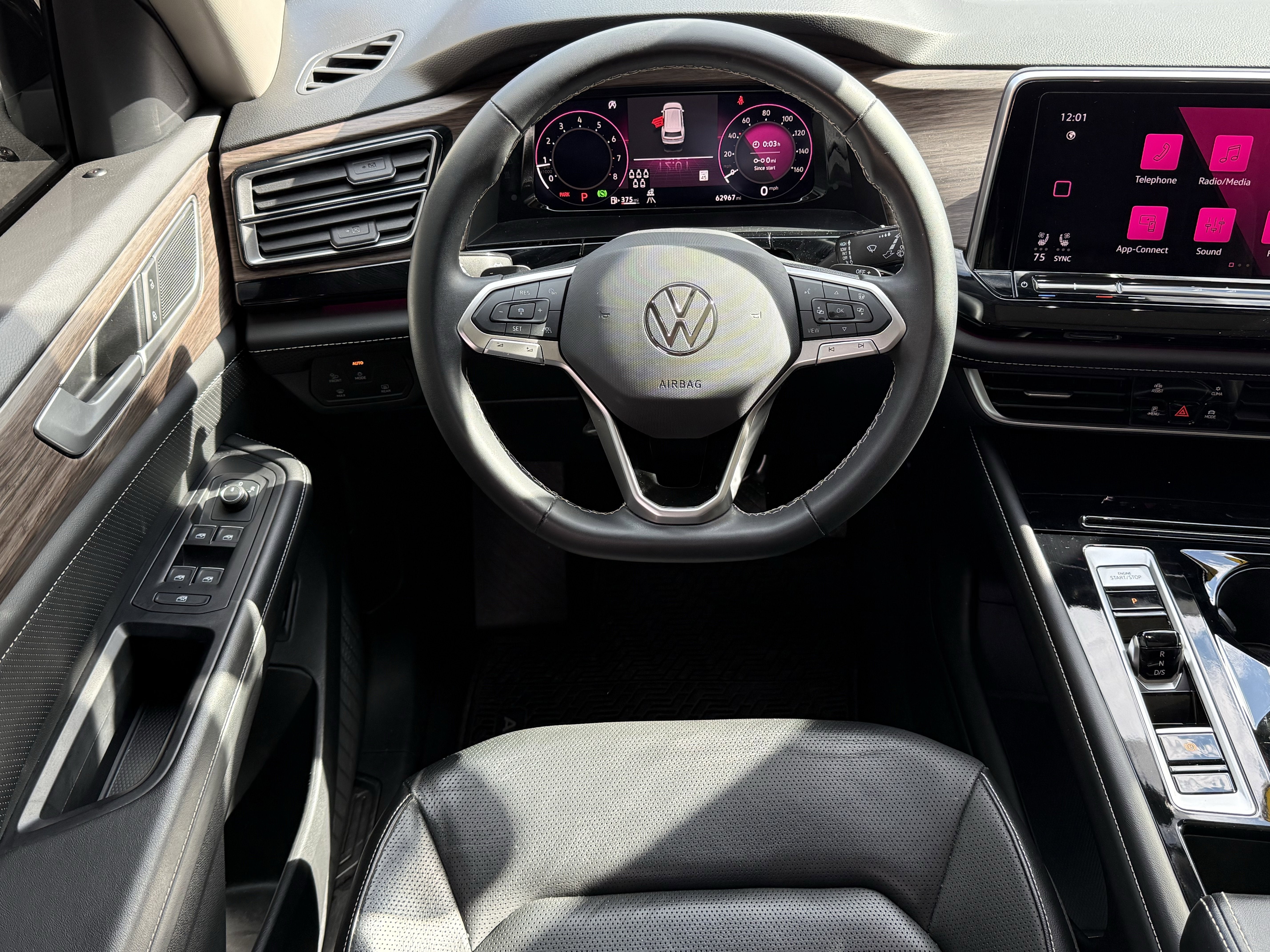 2024 Volkswagen Atlas 2.0T SEL