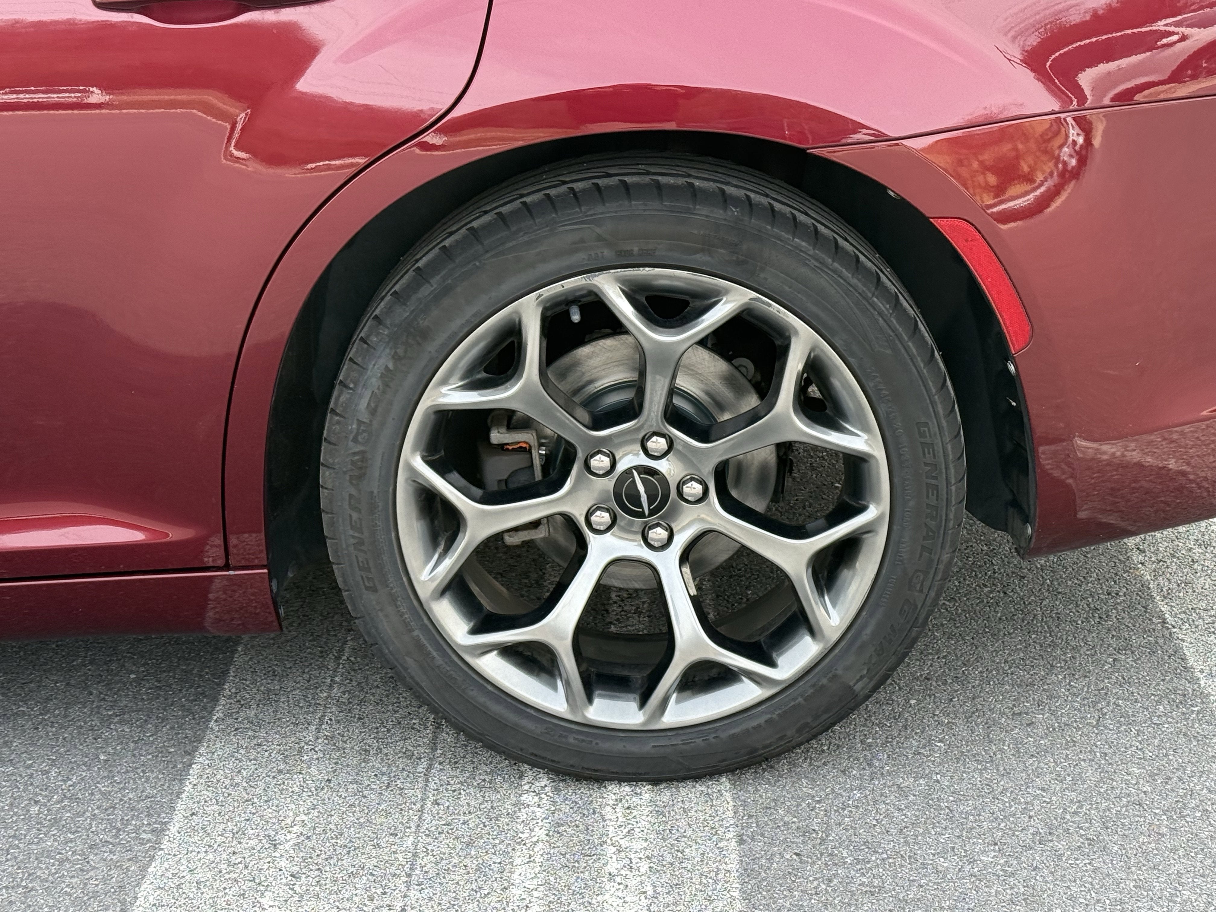 2018 Chrysler 300 Touring