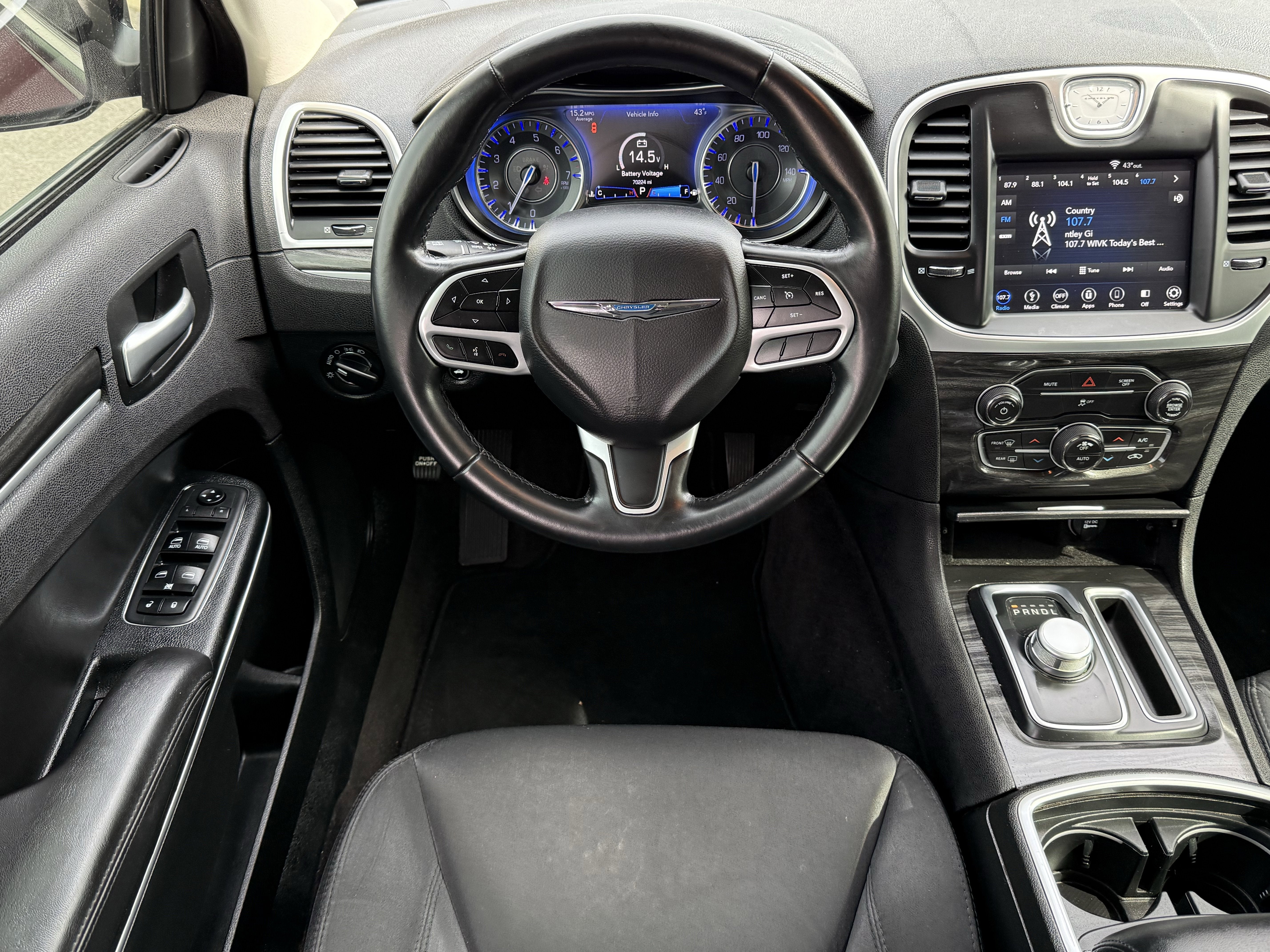 2018 Chrysler 300 Touring