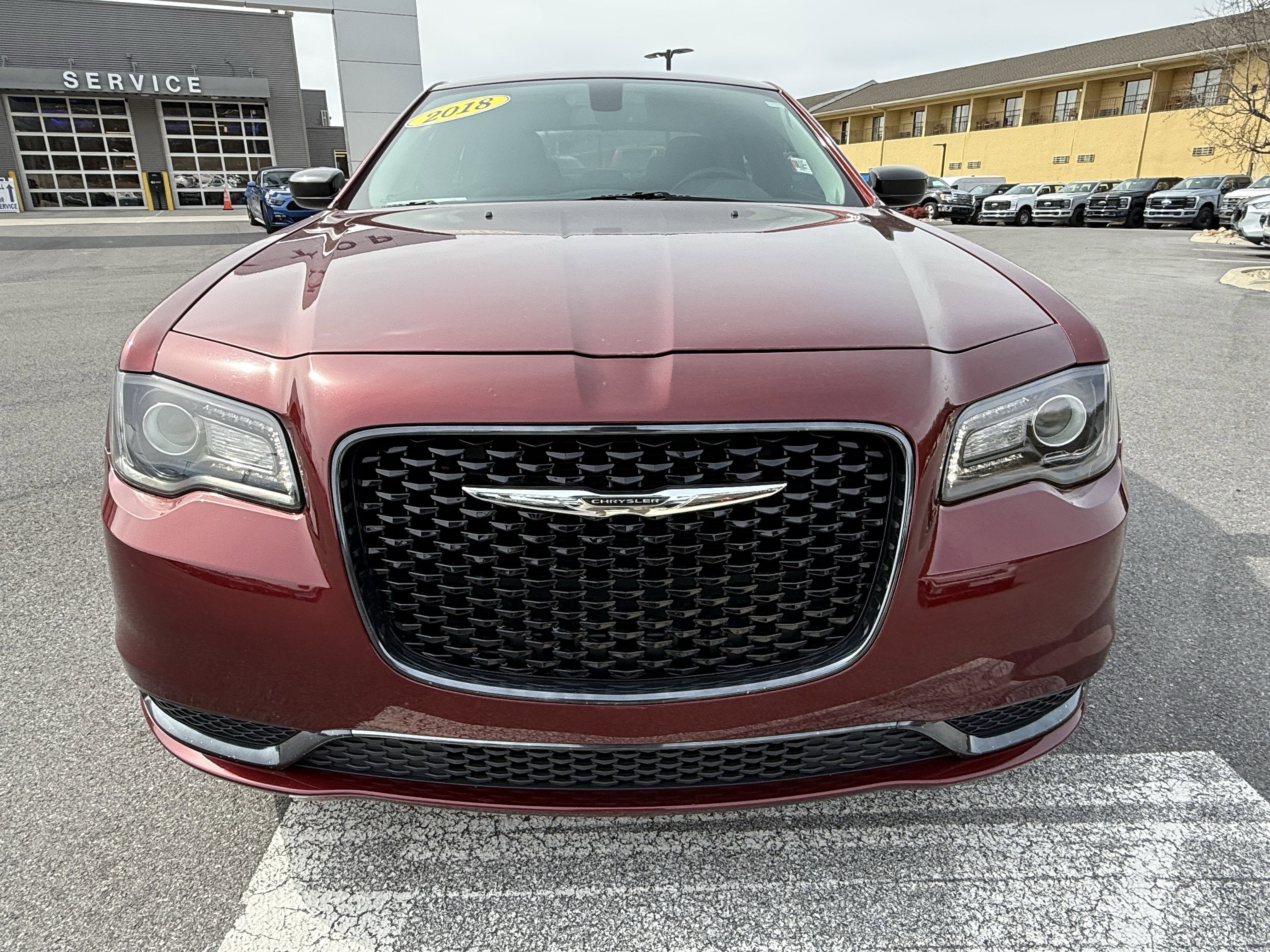 2018 Chrysler 300 Touring
