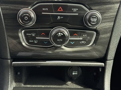 2018 Chrysler 300 Touring