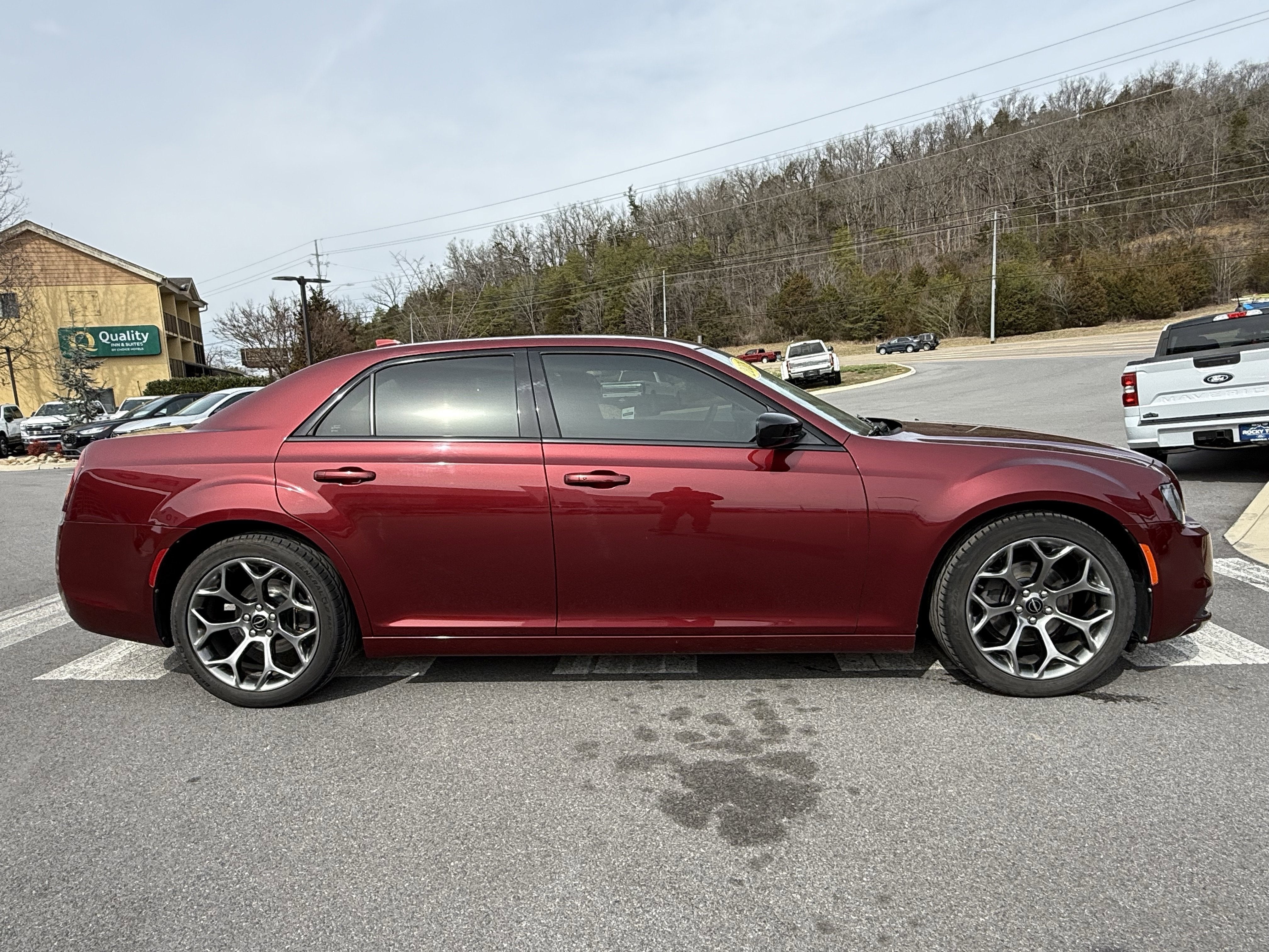 2018 Chrysler 300 Touring