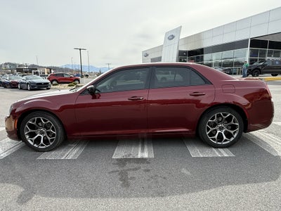 2018 Chrysler 300 Touring