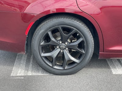 2022 Chrysler 300 Touring L