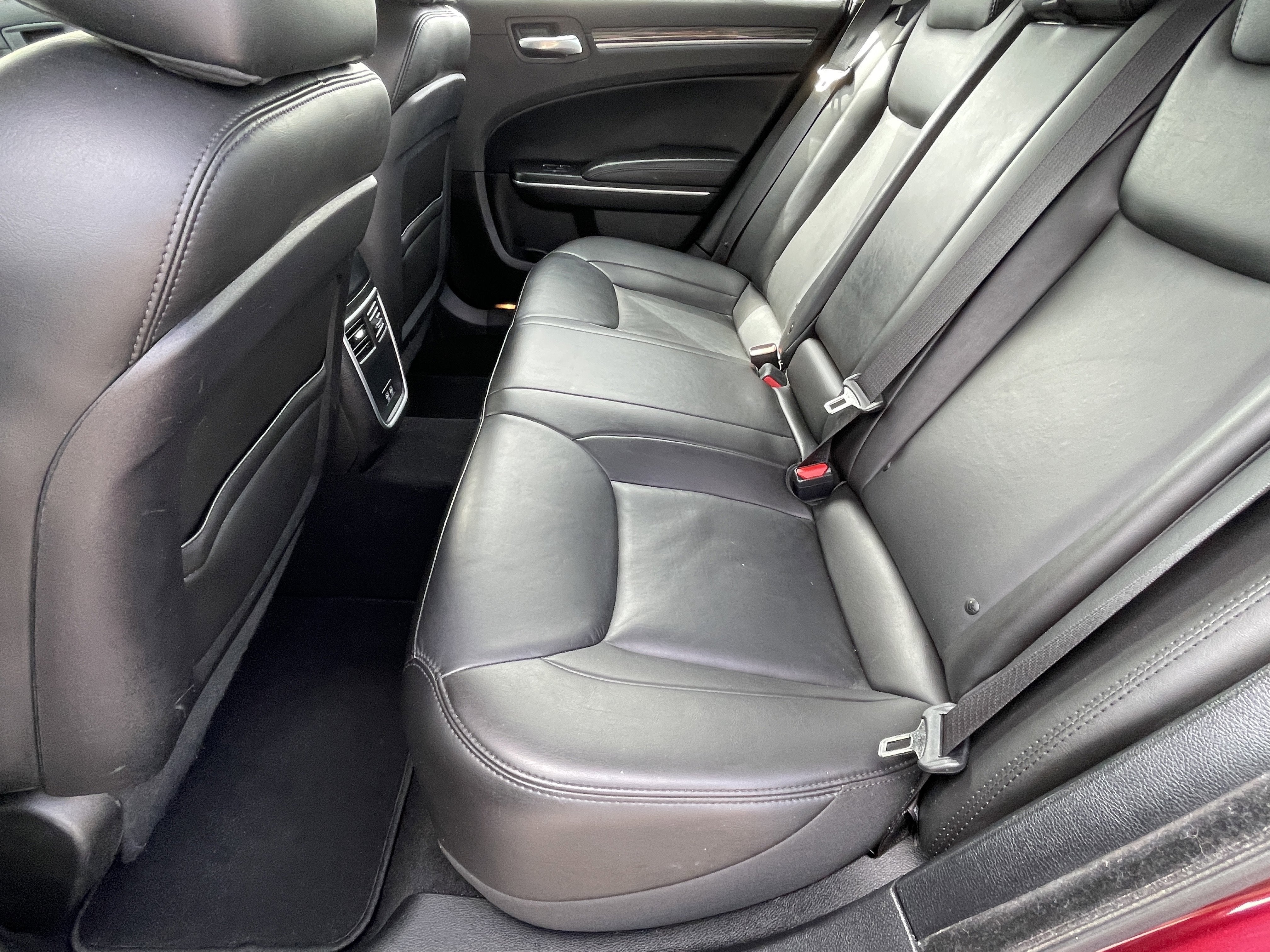 2022 Chrysler 300 Touring L