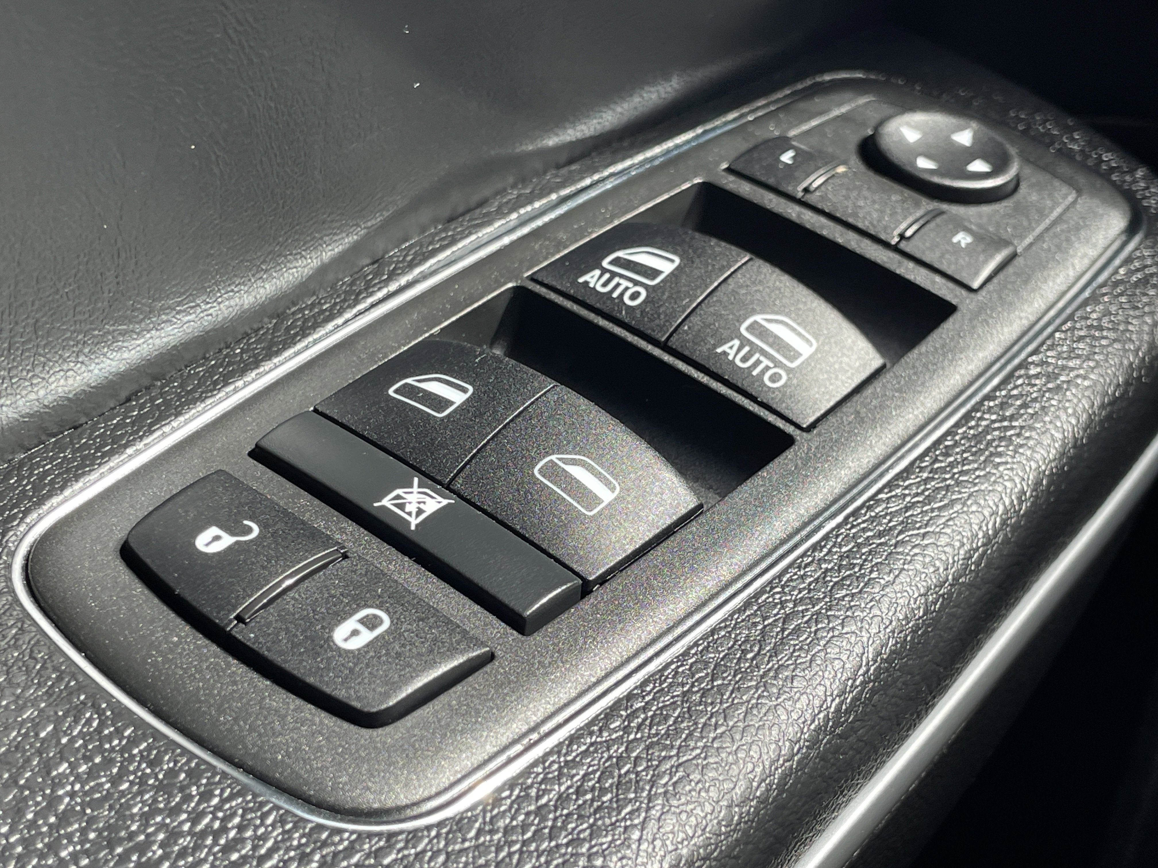 2022 Chrysler 300 Touring L