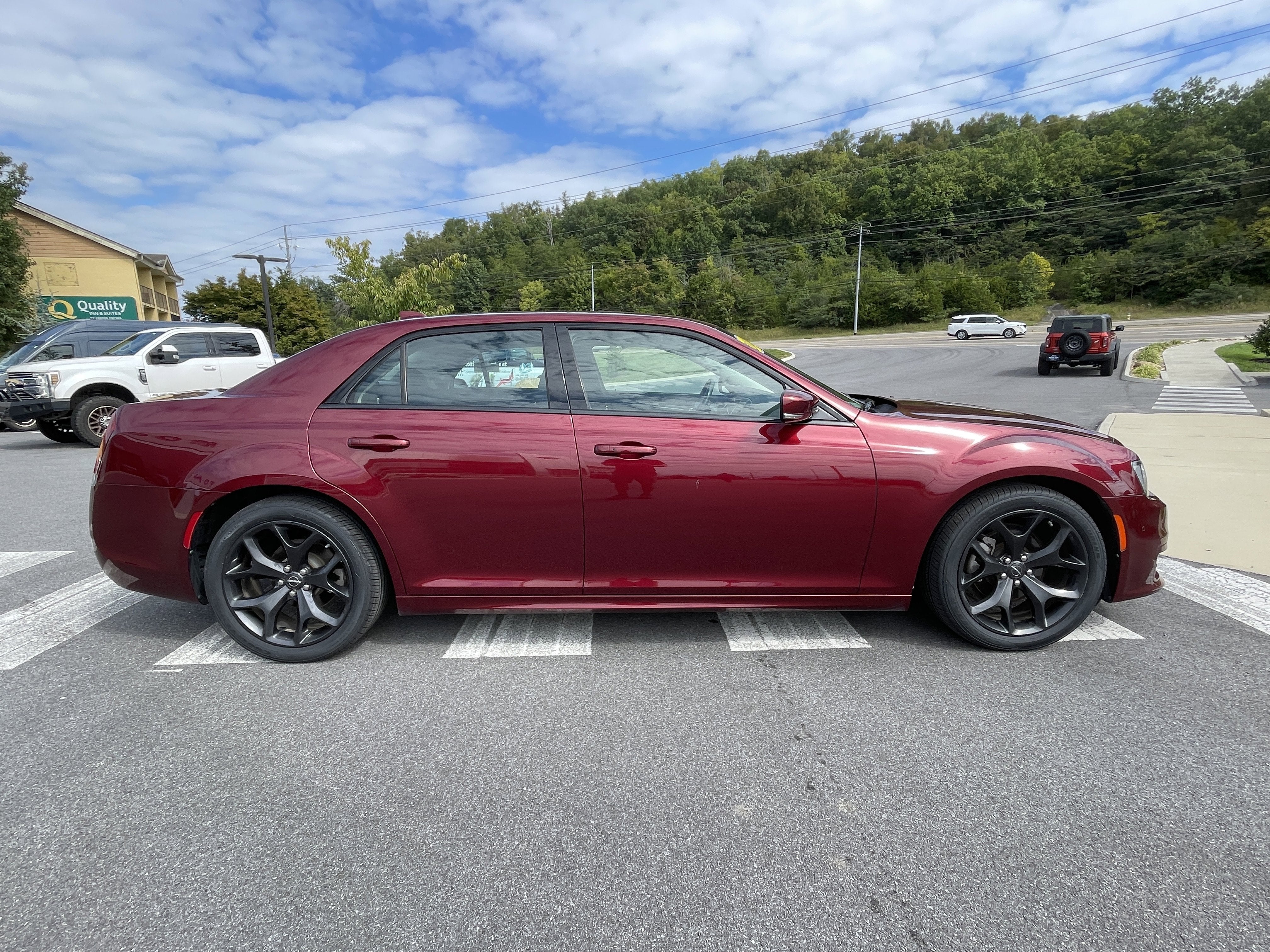 2022 Chrysler 300 Touring L