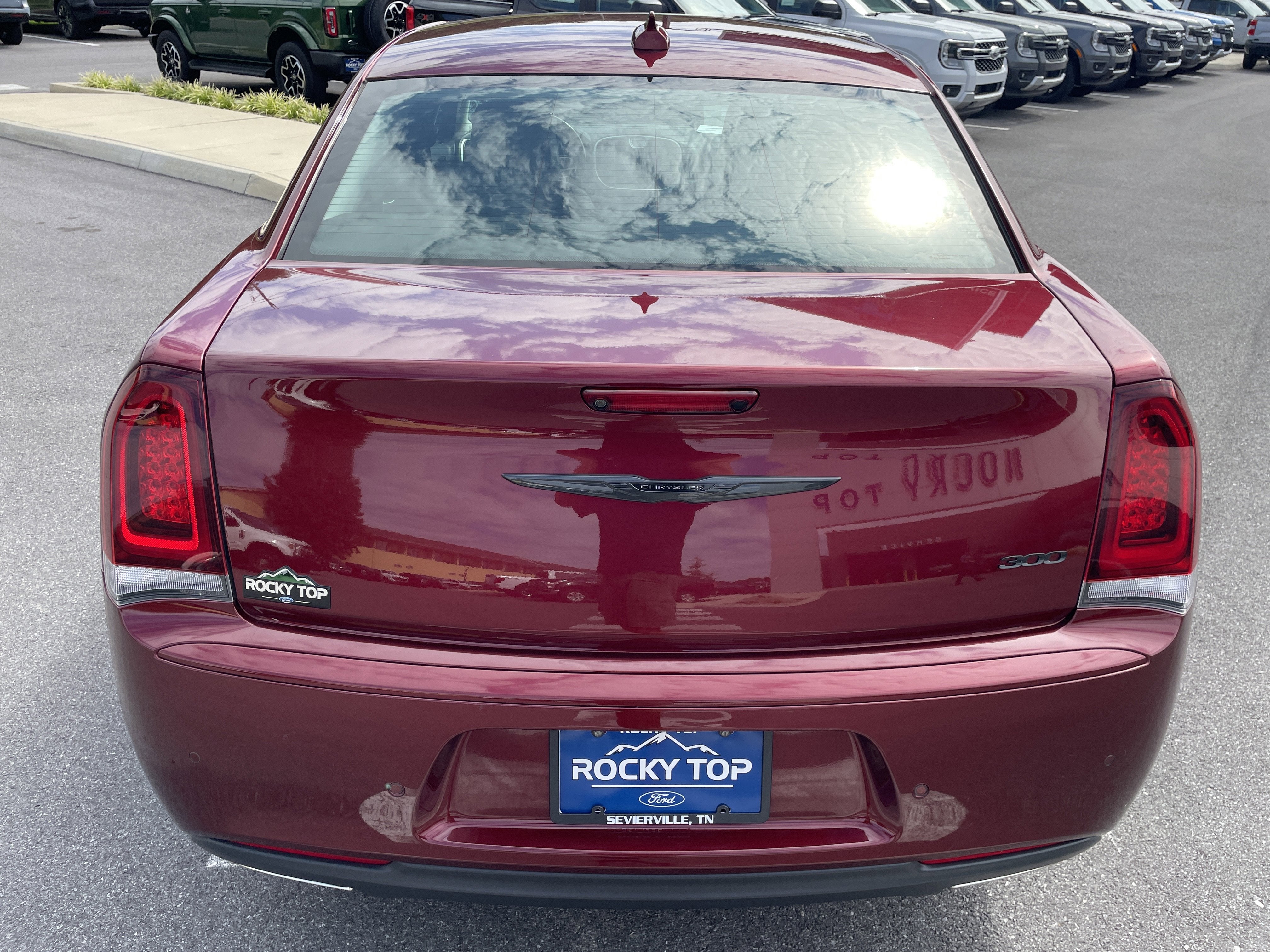 2022 Chrysler 300 Touring L