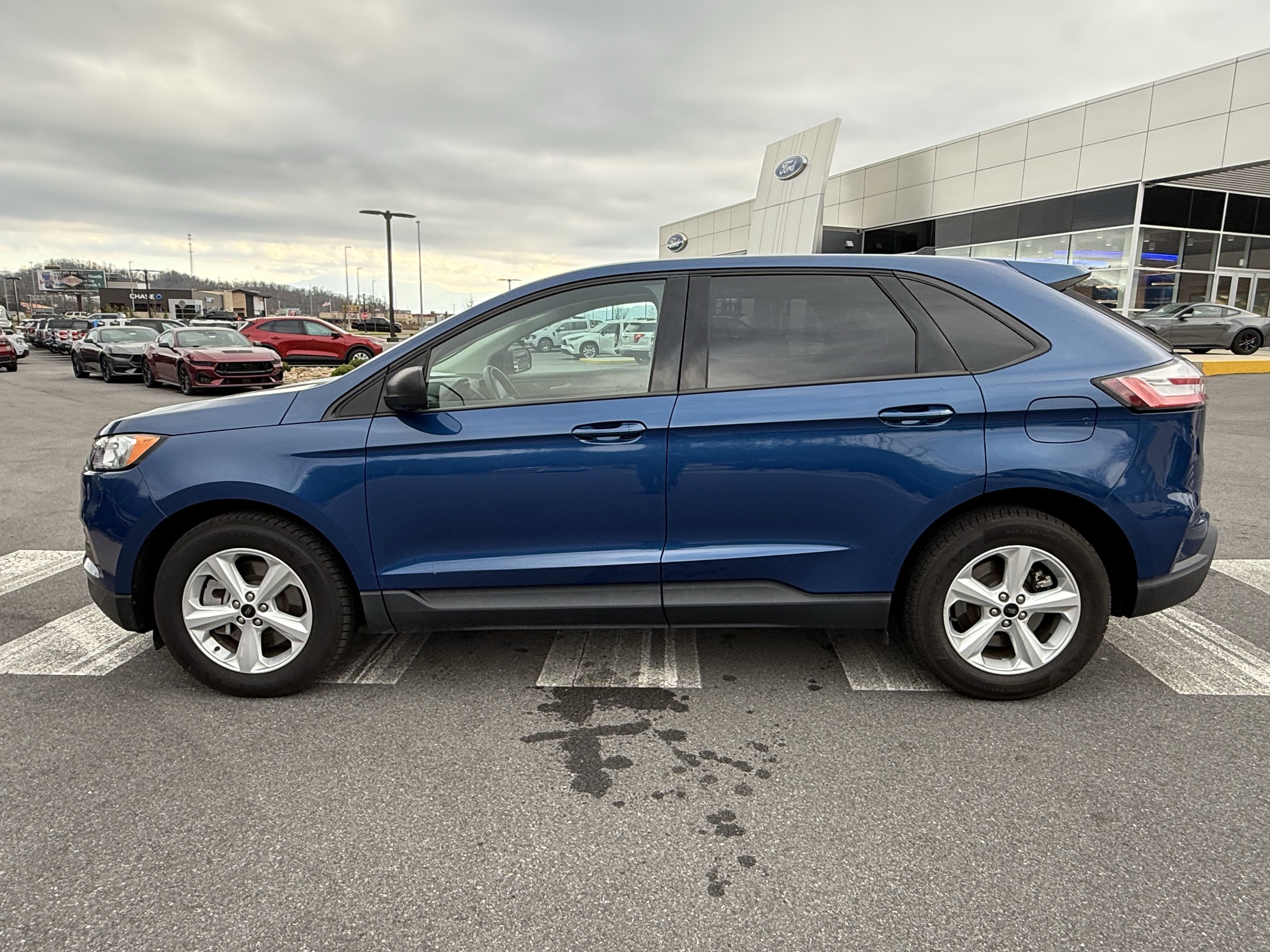 2023 Ford Edge SE