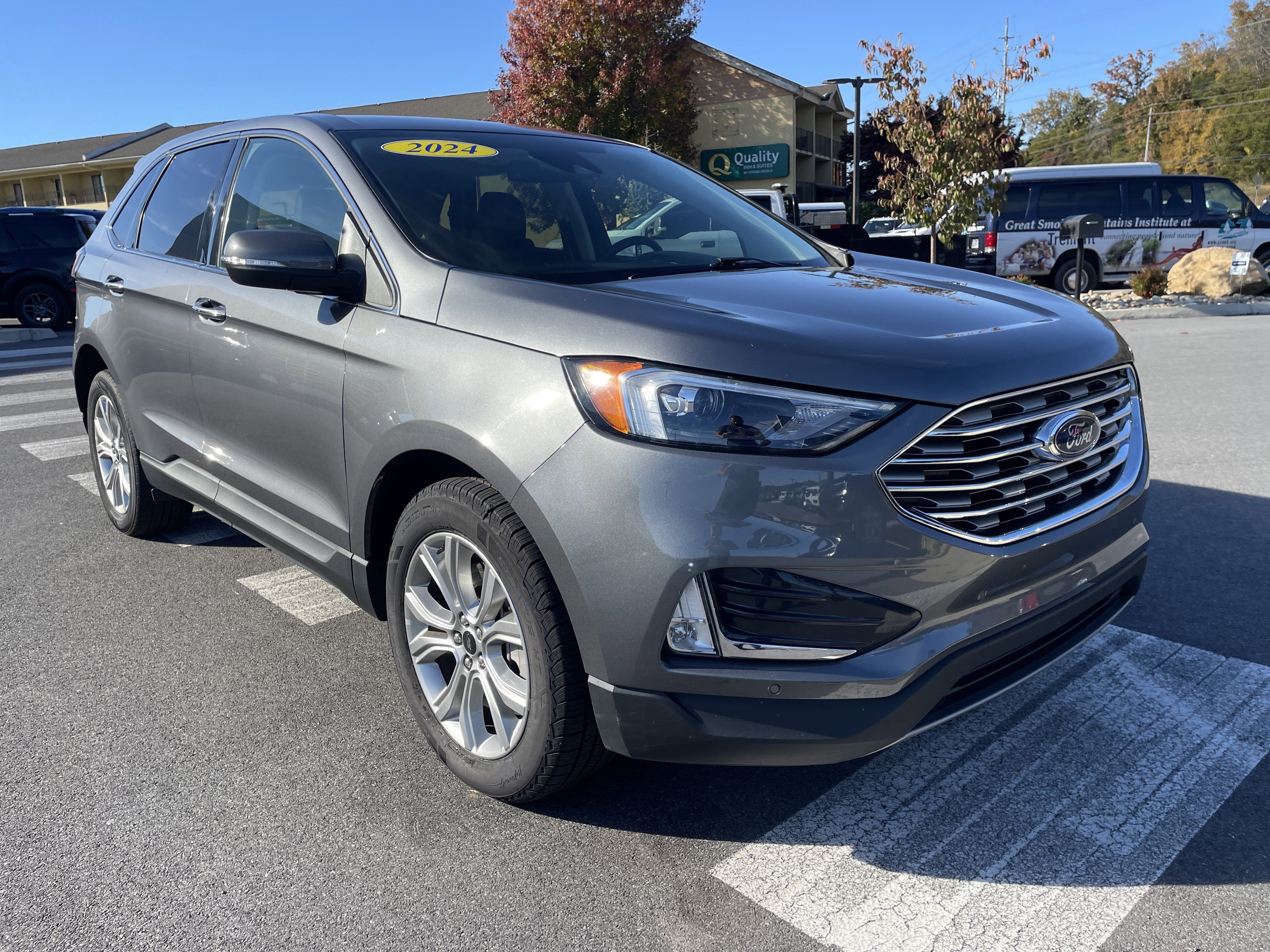 2024 Ford Edge Titanium