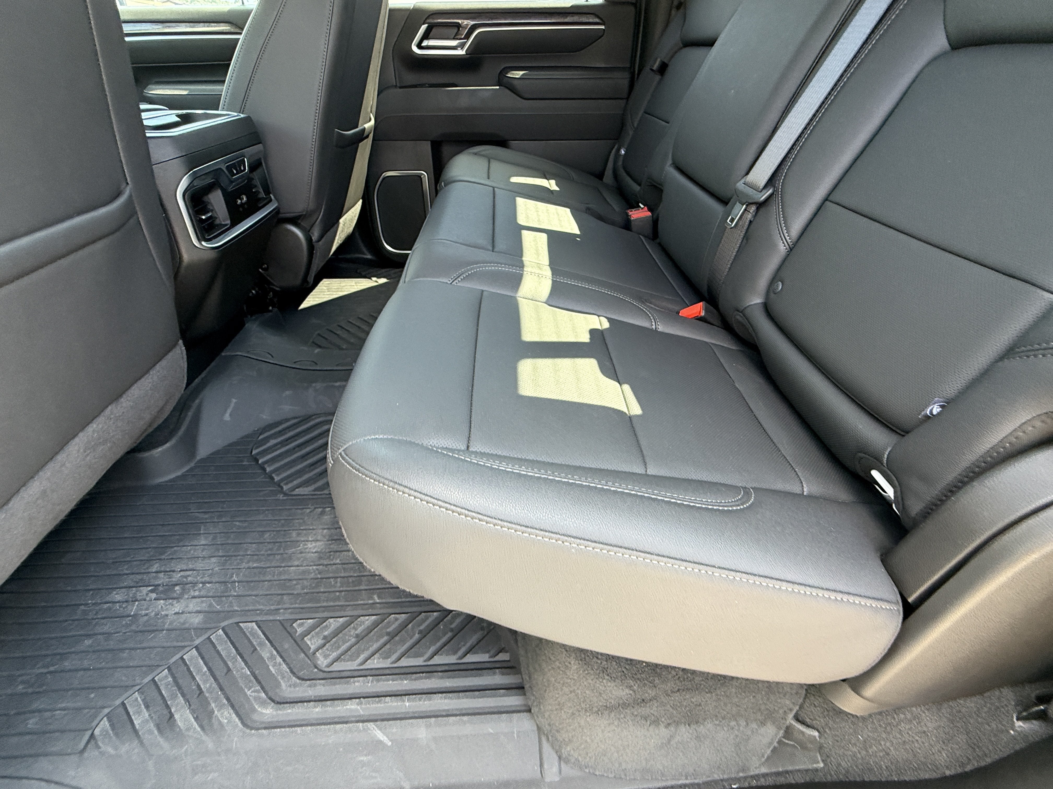 2025 Chevrolet Silverado 3500HD LTZ