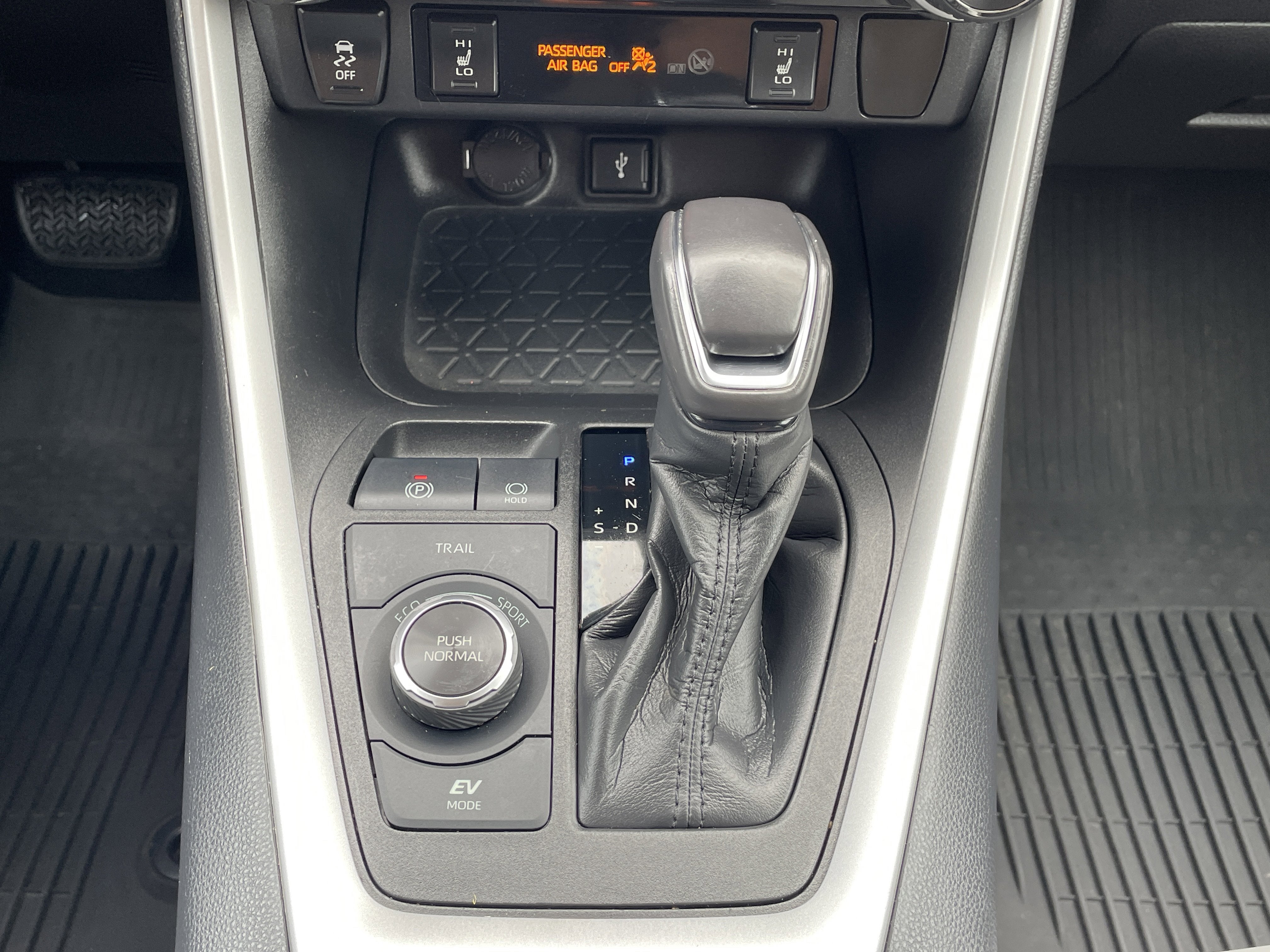 2021 Toyota RAV4 Hybrid XLE Premium