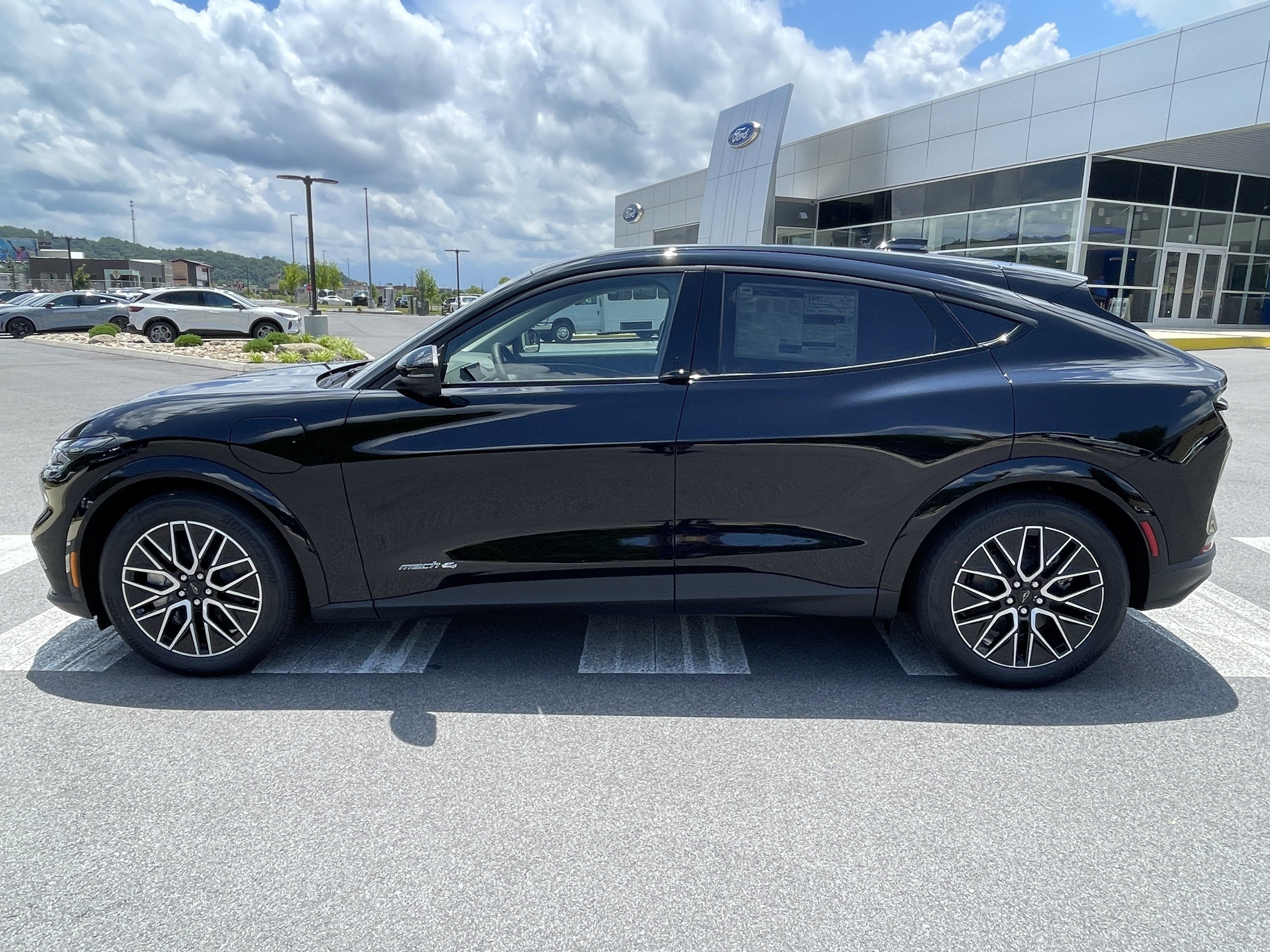 2025 Ford Mustang Mach-E Premium