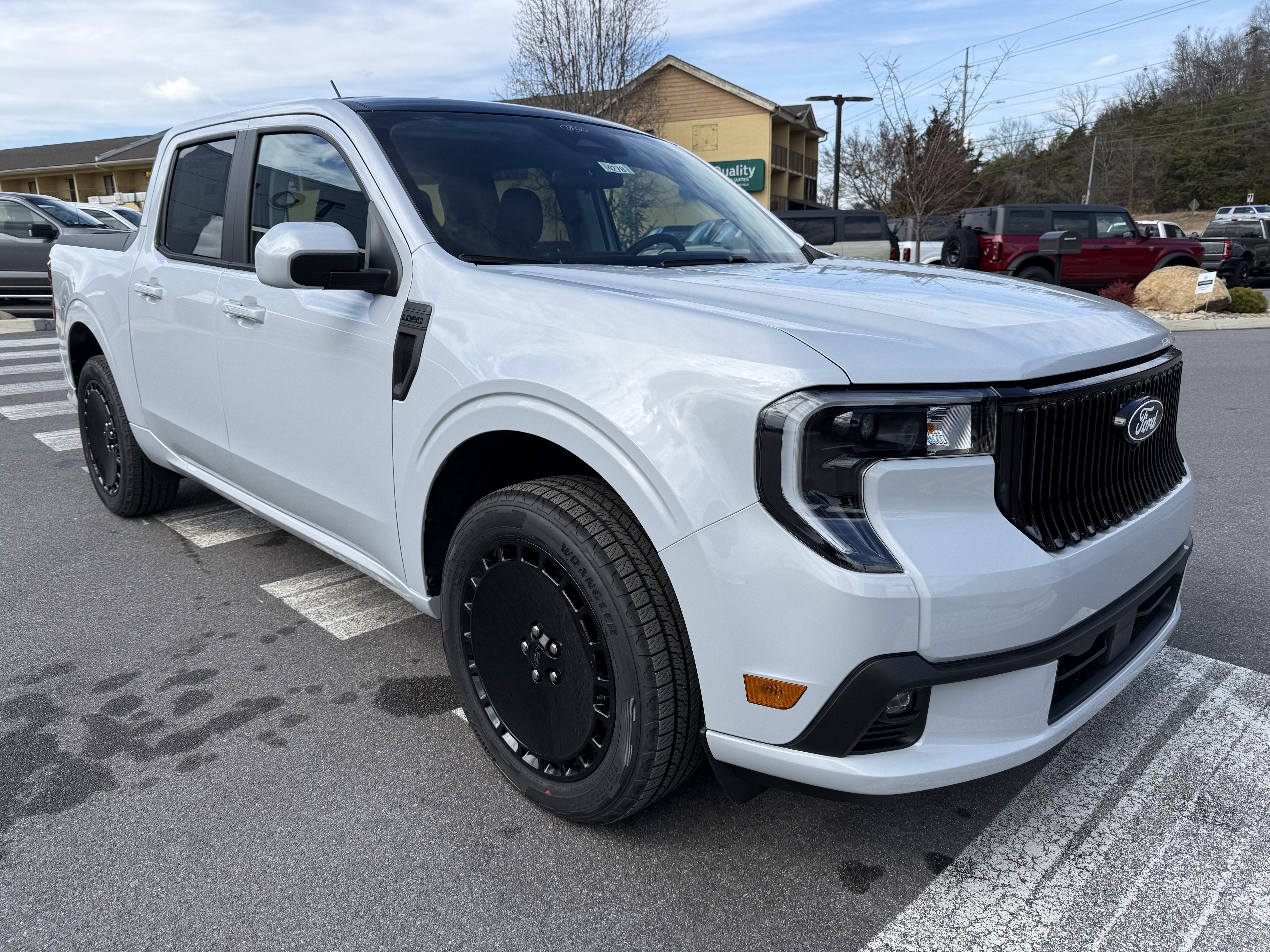 2026 Ford Maverick Lobo Standard