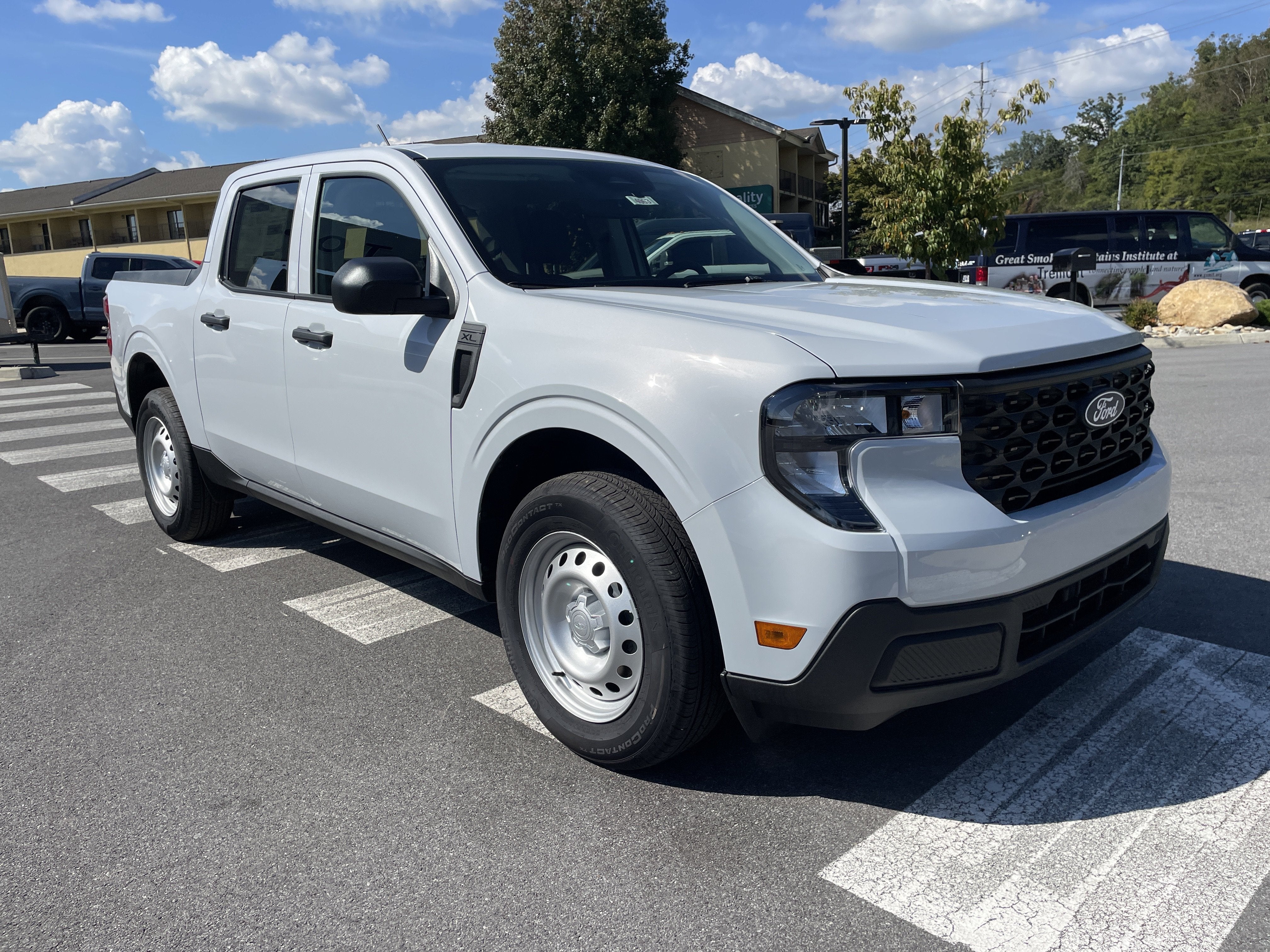 2025 Ford Maverick XL