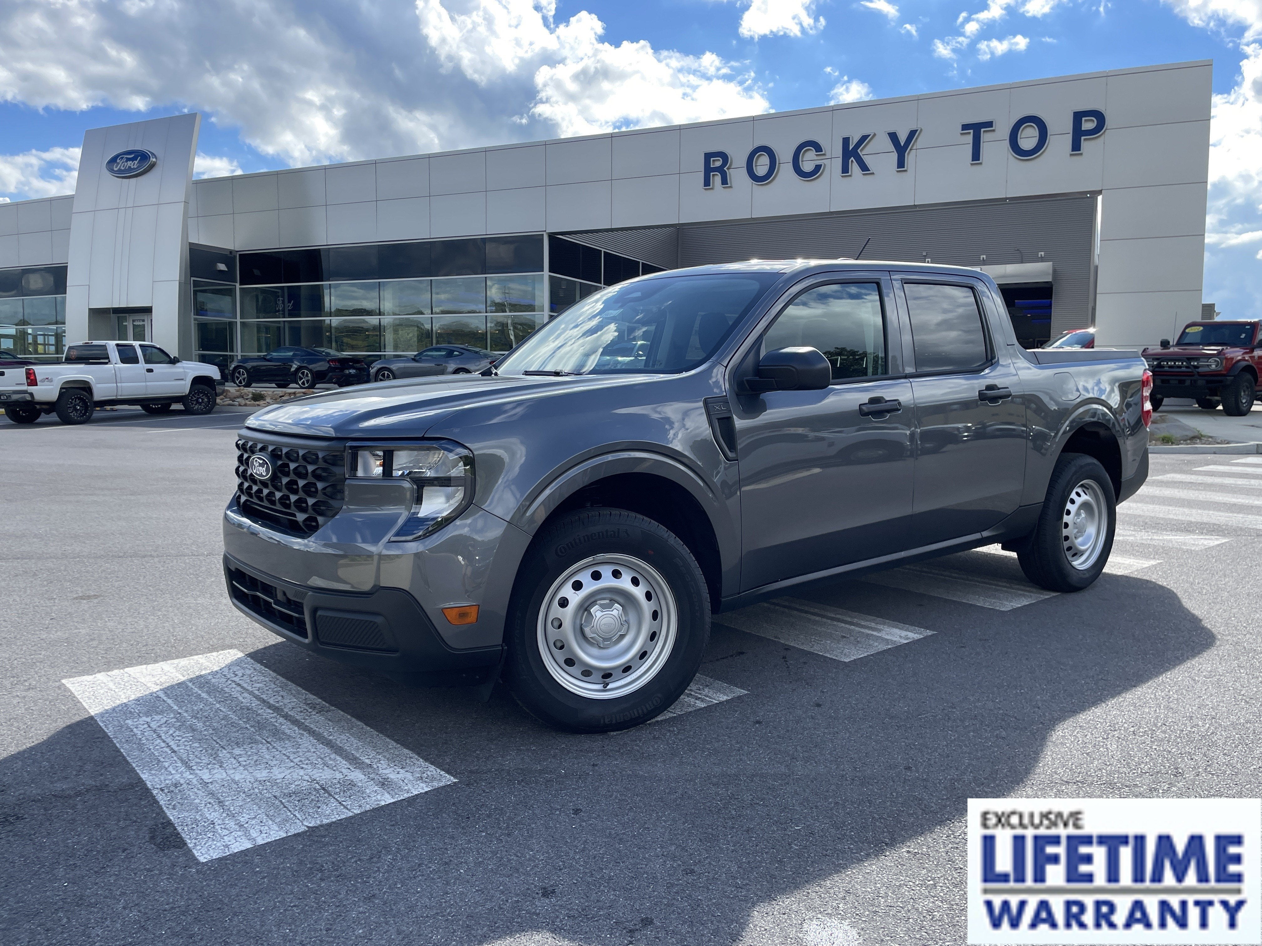 2025 Ford Maverick XL