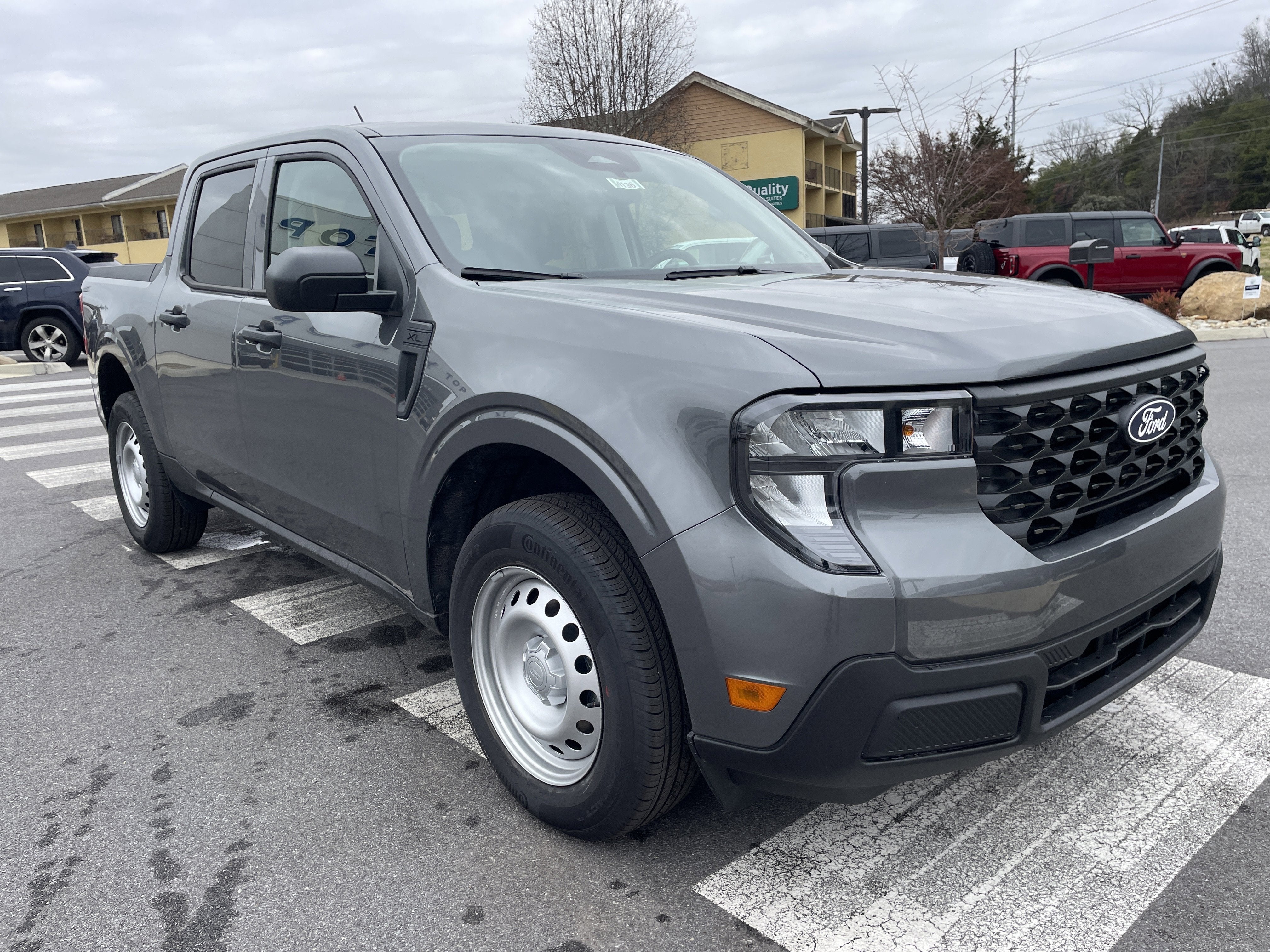2025 Ford Maverick XL
