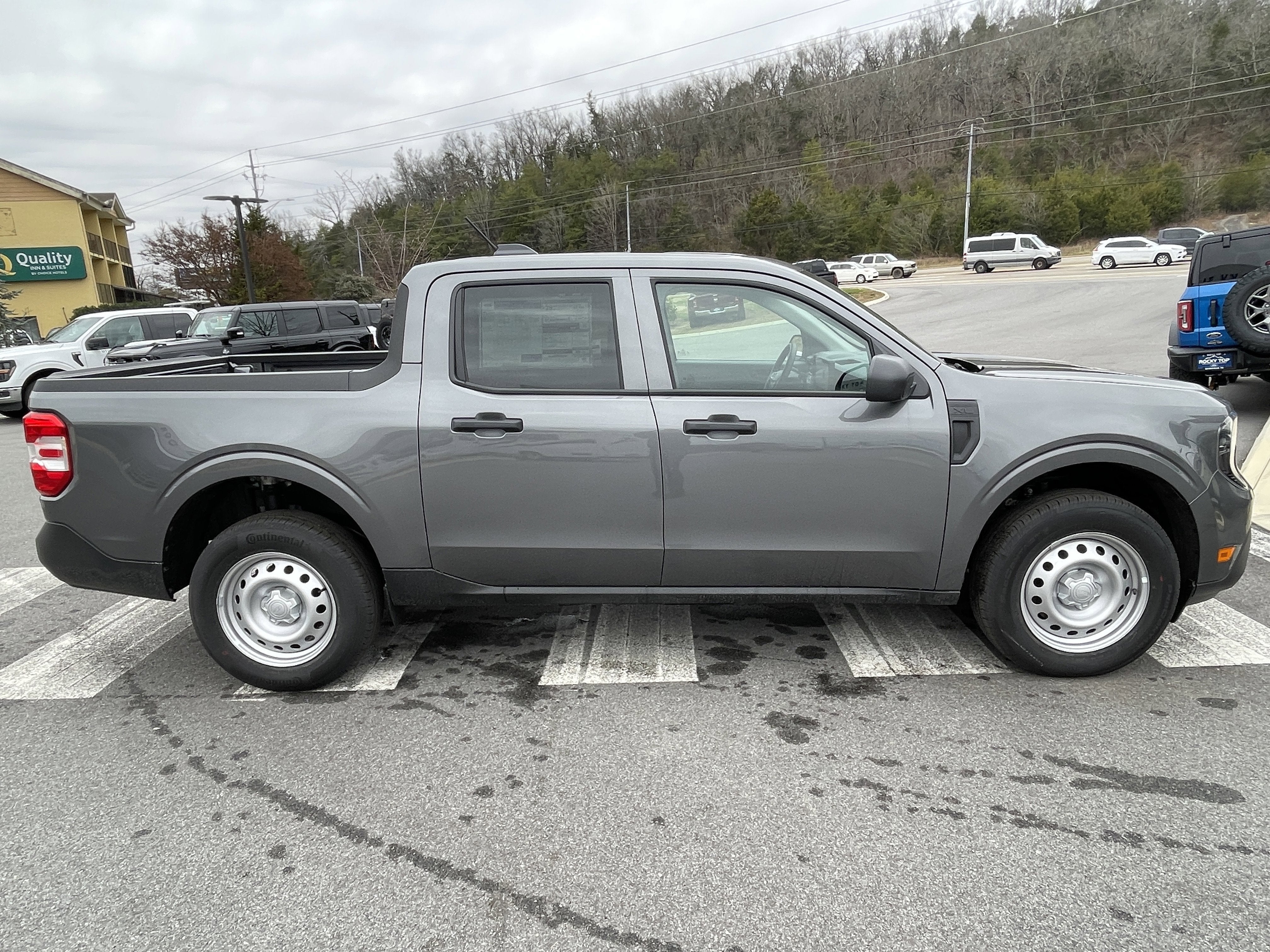 2025 Ford Maverick XL