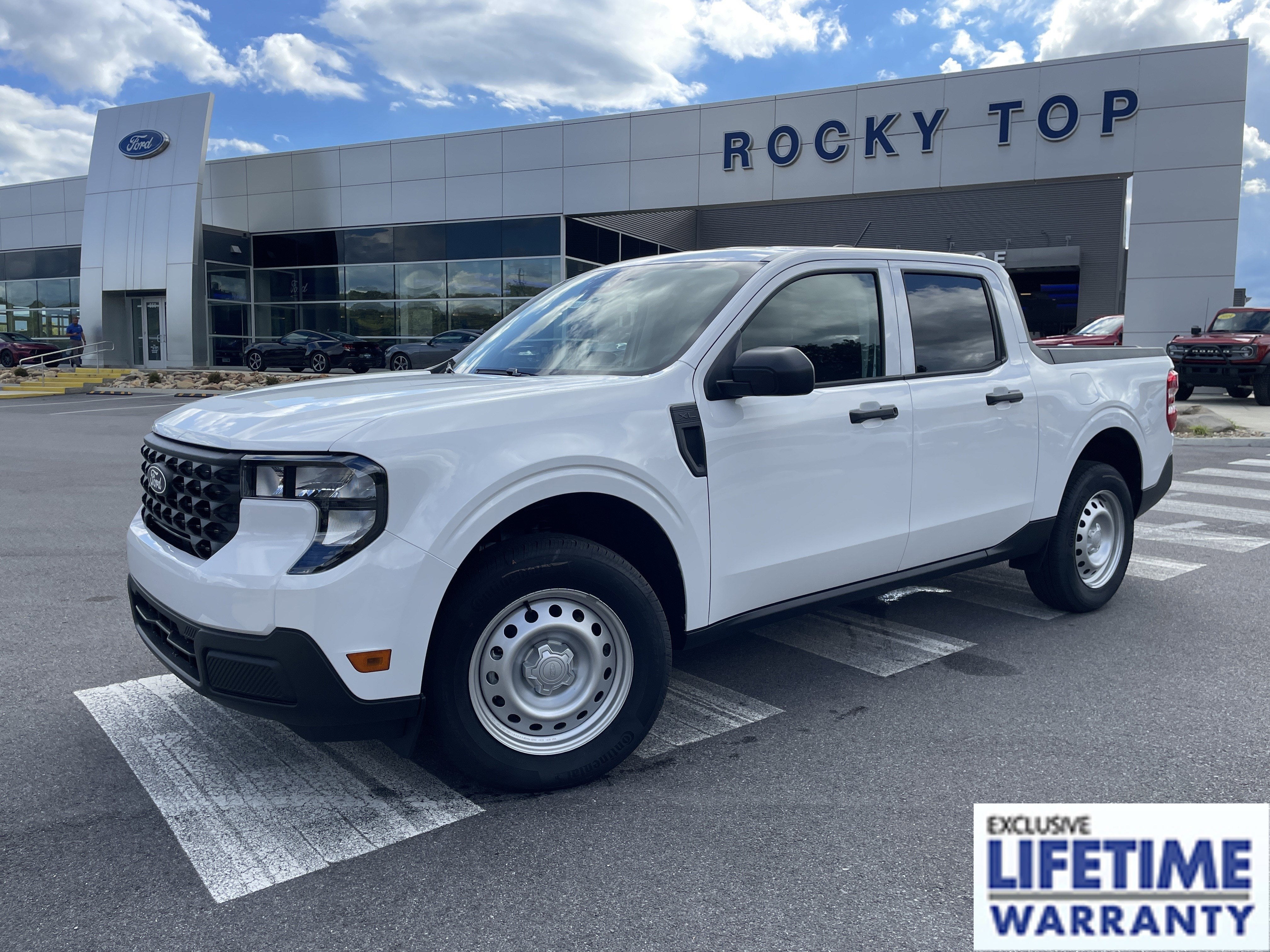 2025 Ford Maverick XL