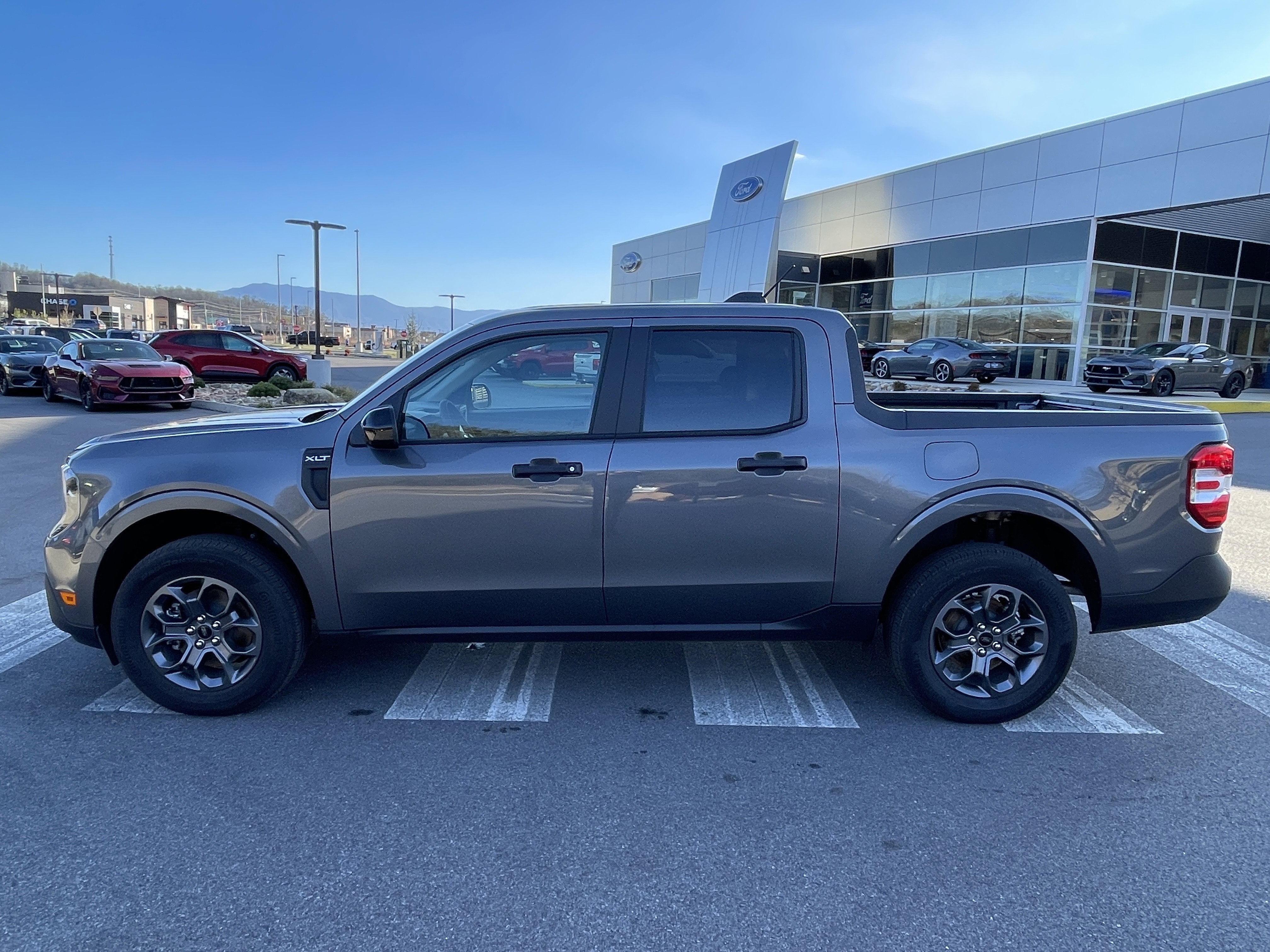 2025 Ford Maverick XLT