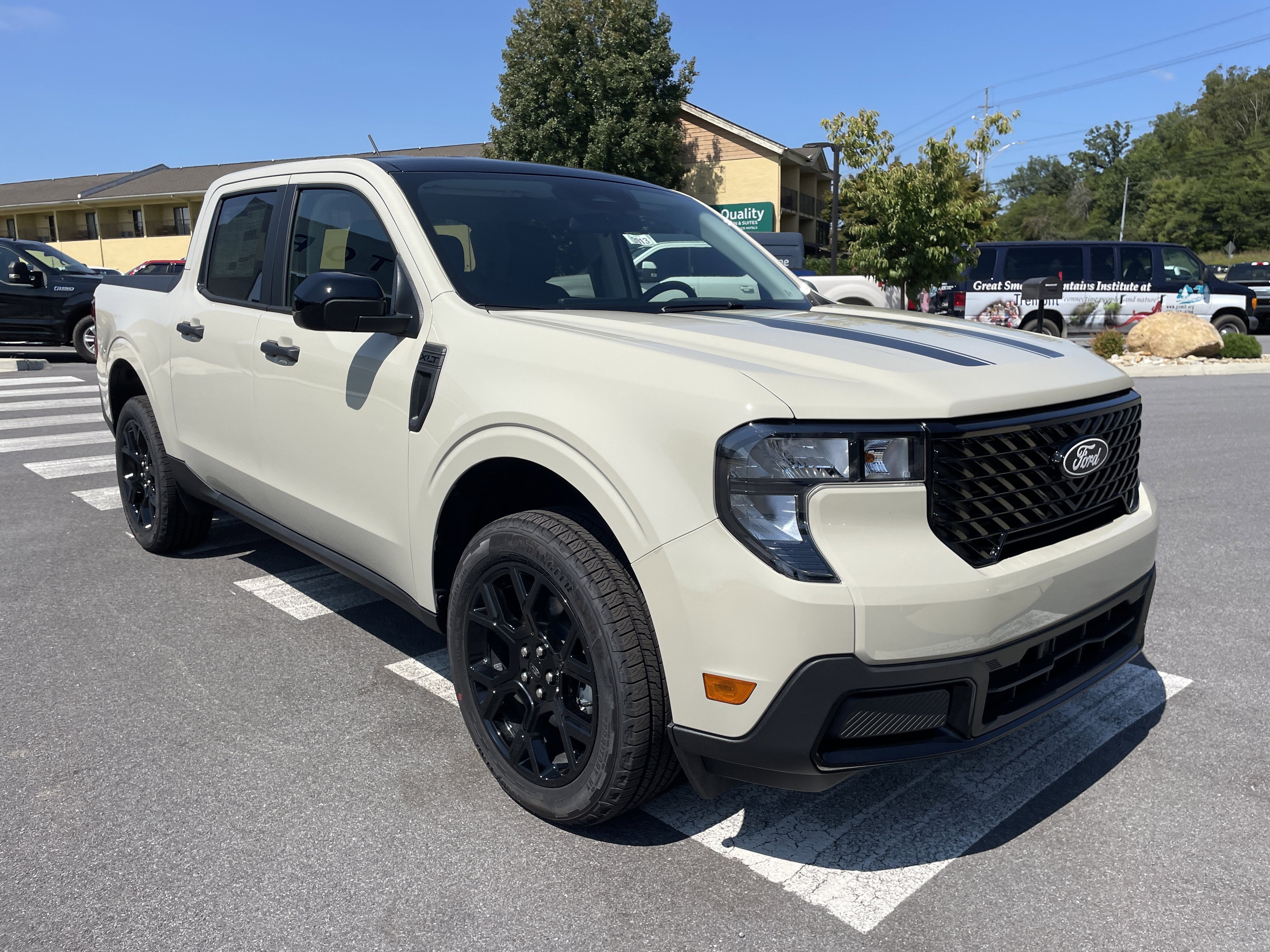 2025 Ford Maverick XLT