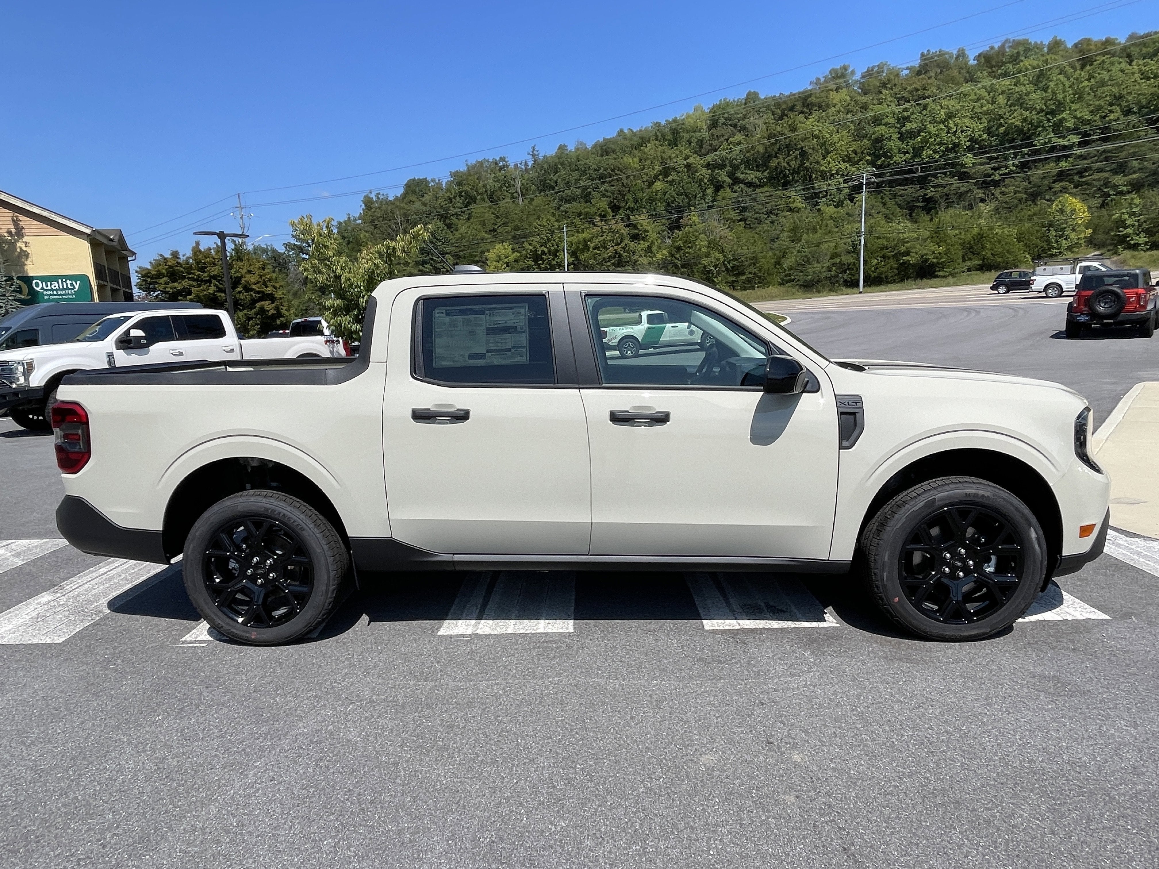 2025 Ford Maverick XLT