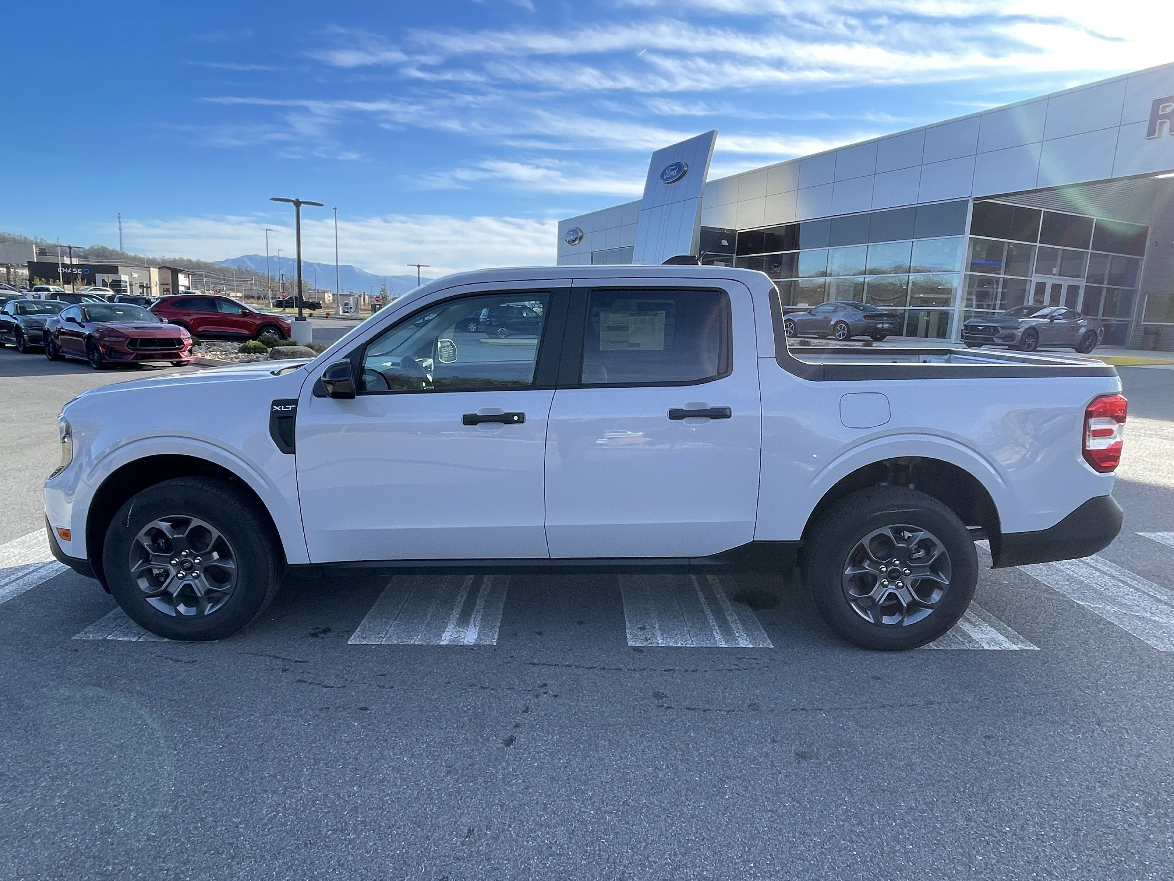 2025 Ford Maverick XLT