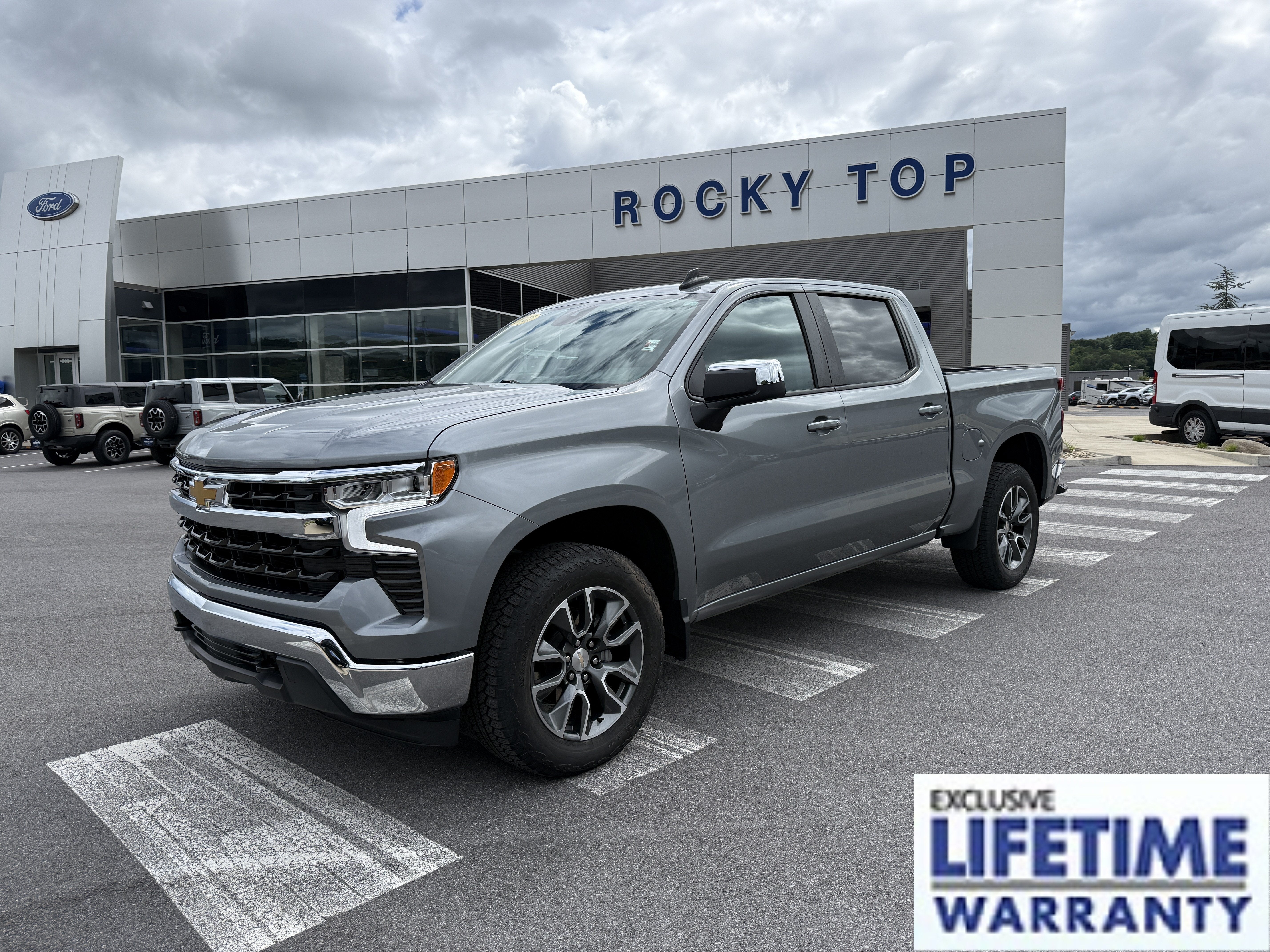 2023 Chevrolet Silverado 1500 LT