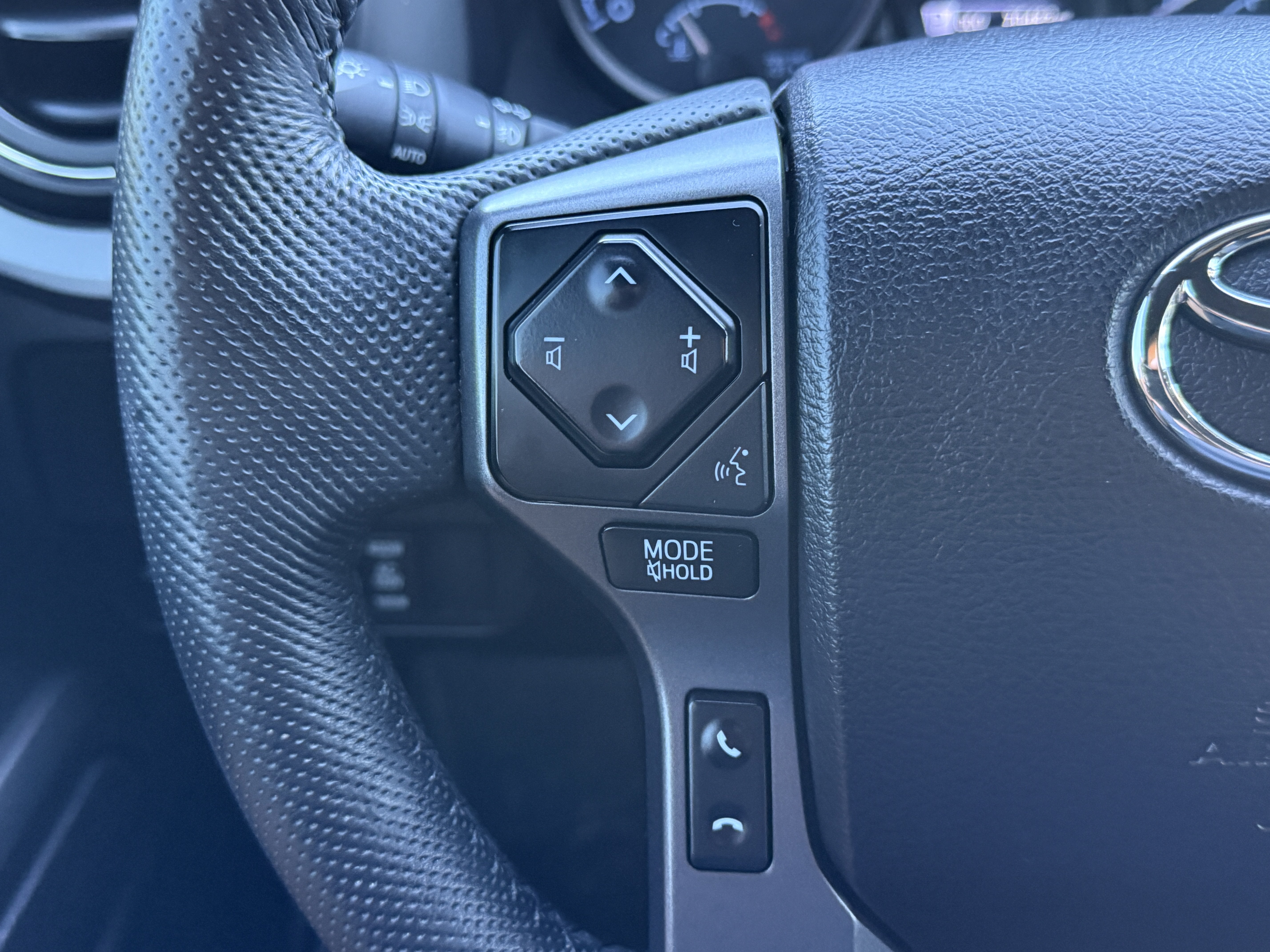2022 Toyota Tacoma 4WD TRD Sport