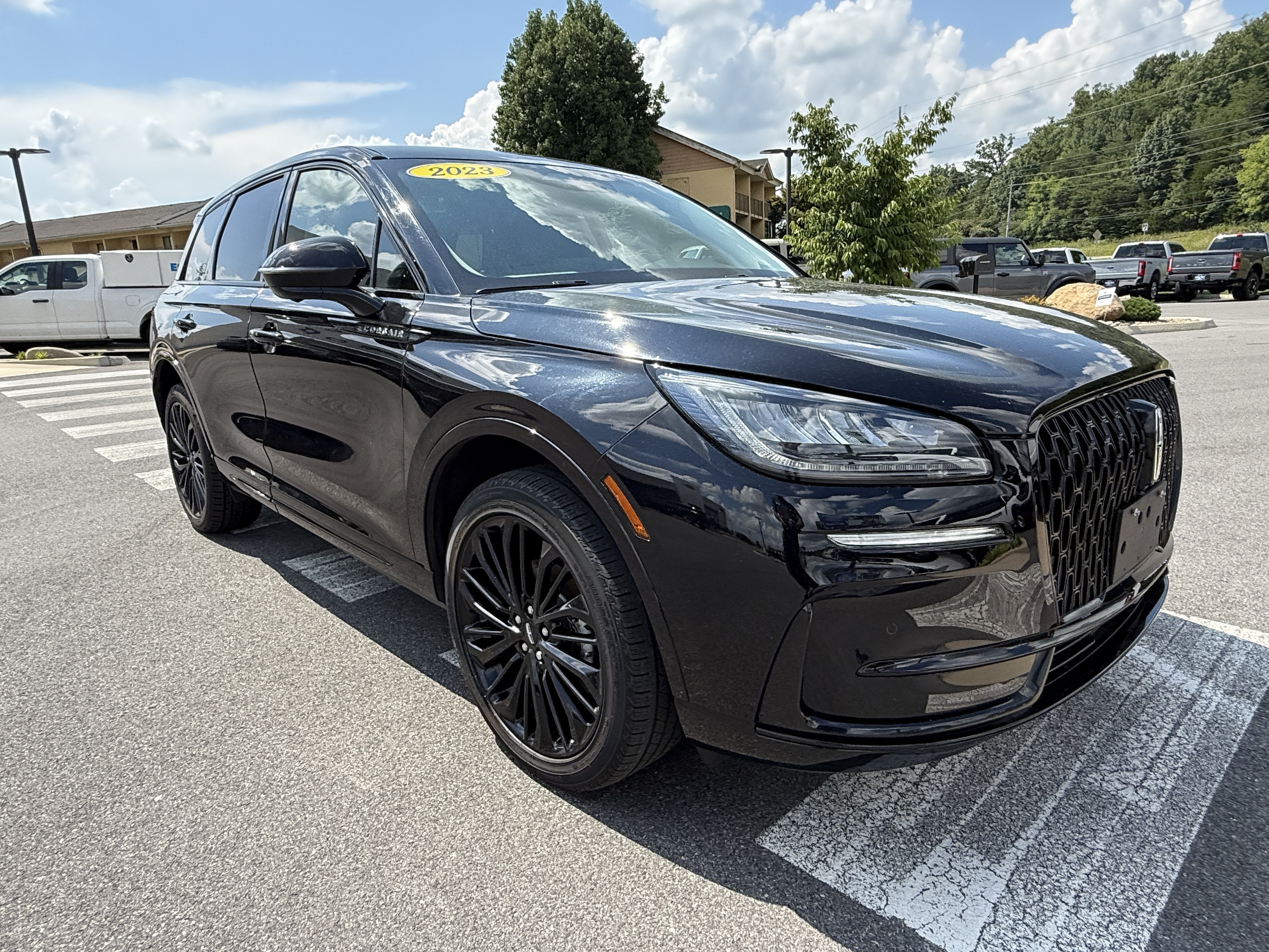 2023 Lincoln Corsair Standard