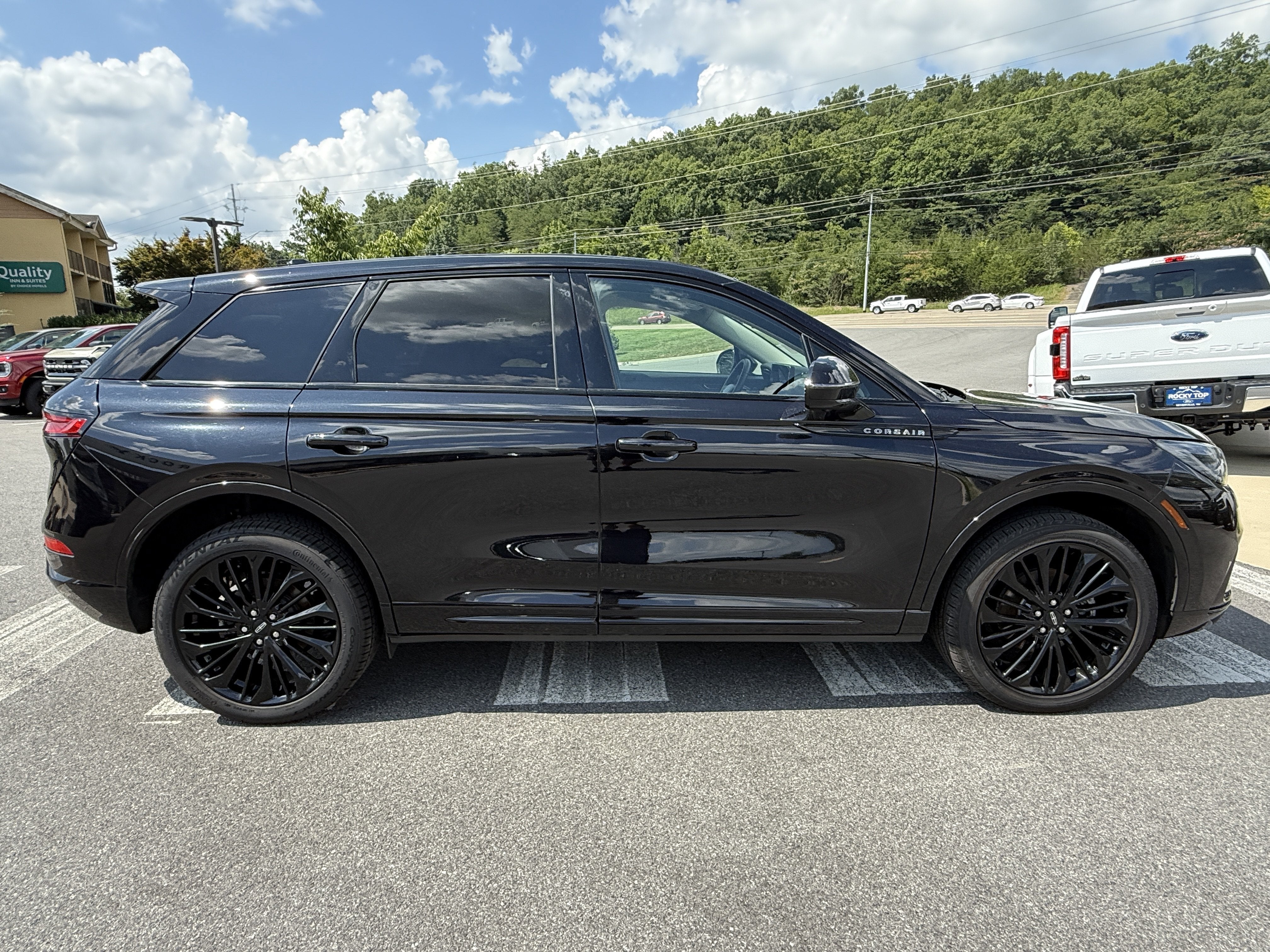 2023 Lincoln Corsair Standard