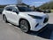 2022 Toyota Highlander Hybrid Platinum