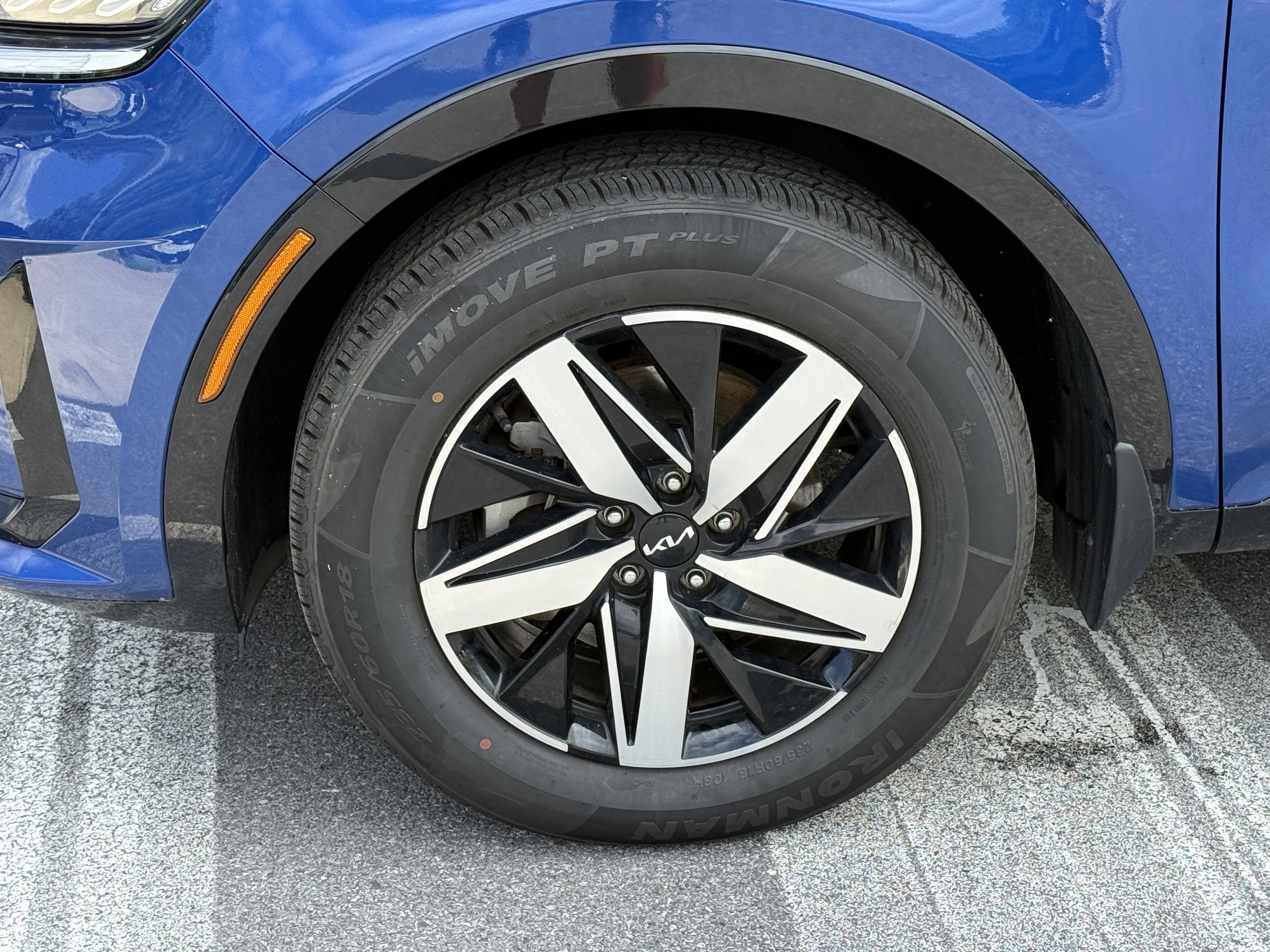 2023 Kia Sorento S