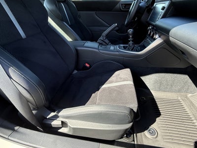 2025 Toyota GR86 Premium