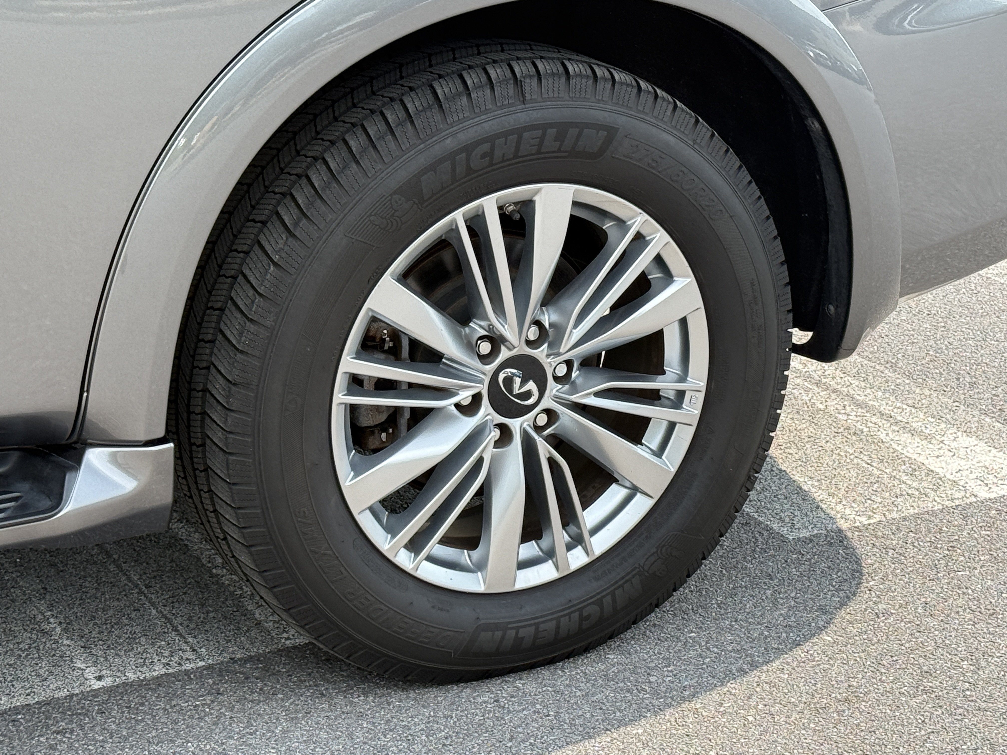 2020 INFINITI QX80 LUXE