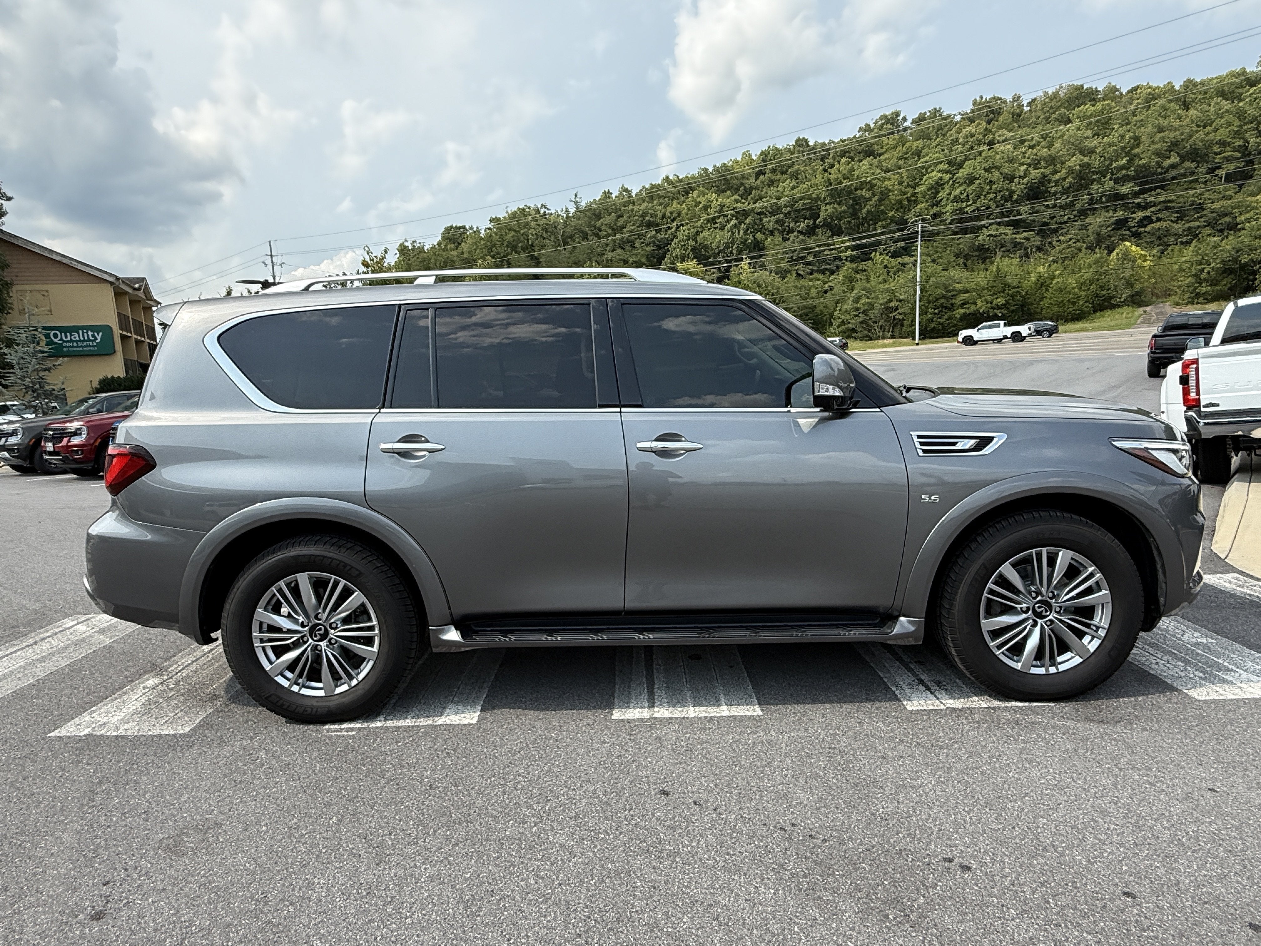 2020 INFINITI QX80 LUXE