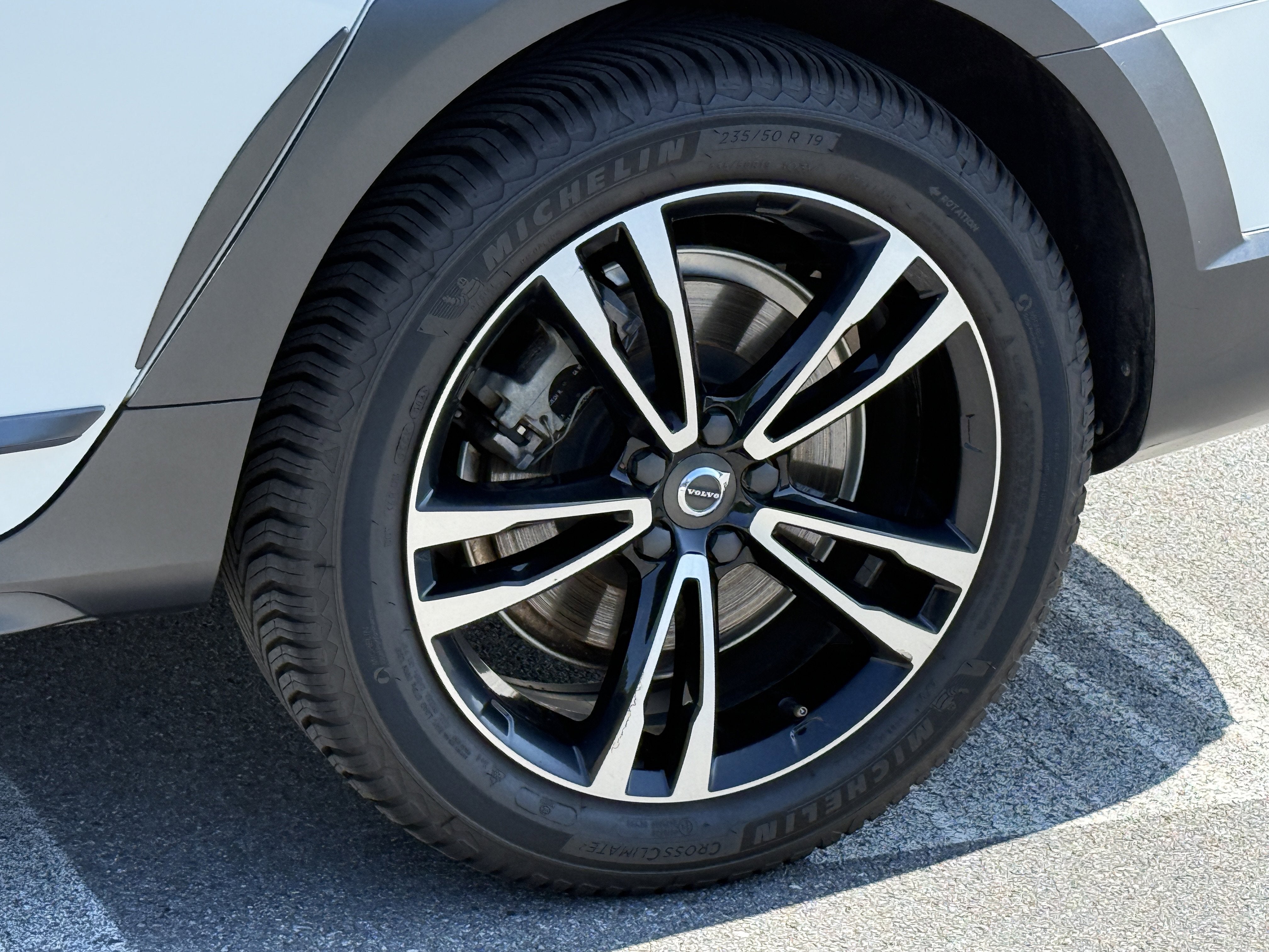 2018 Volvo V90 Cross Country T5