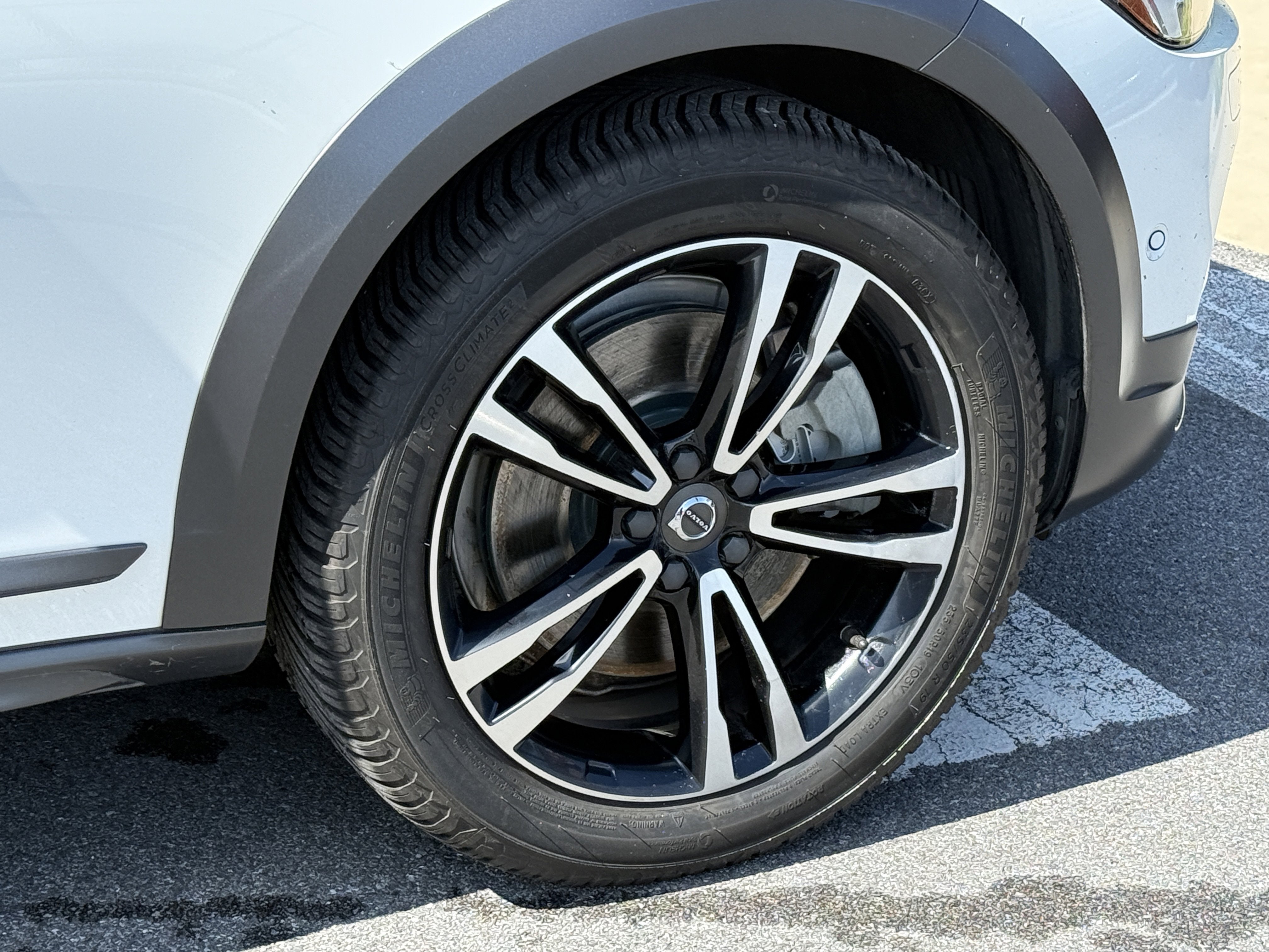 2018 Volvo V90 Cross Country T5