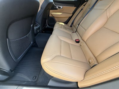 2018 Volvo V90 Cross Country T5