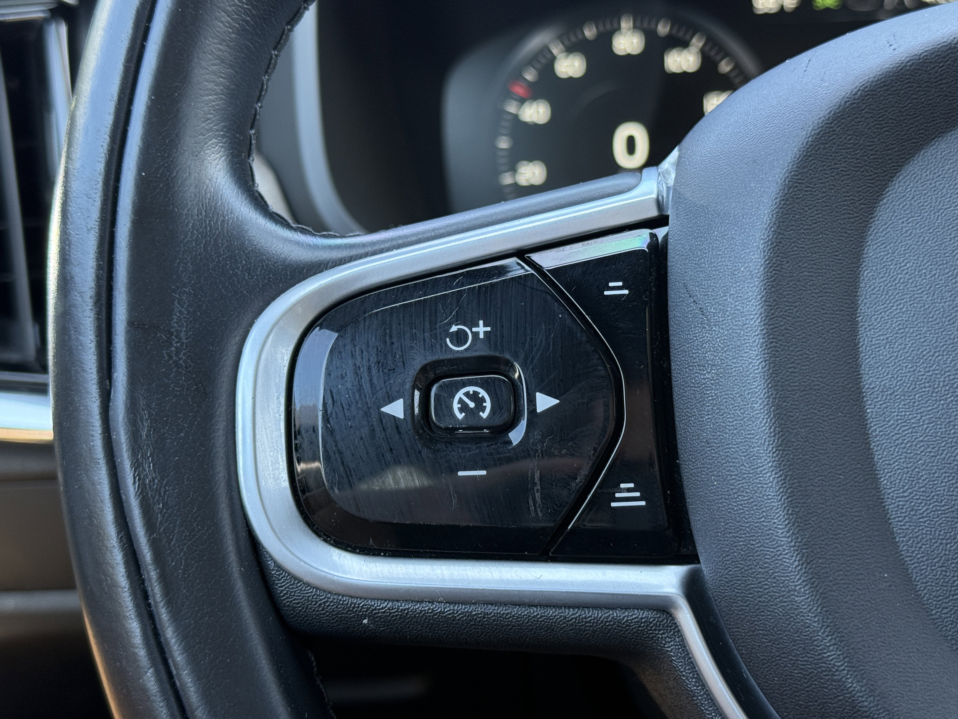 2018 Volvo V90 Cross Country T5