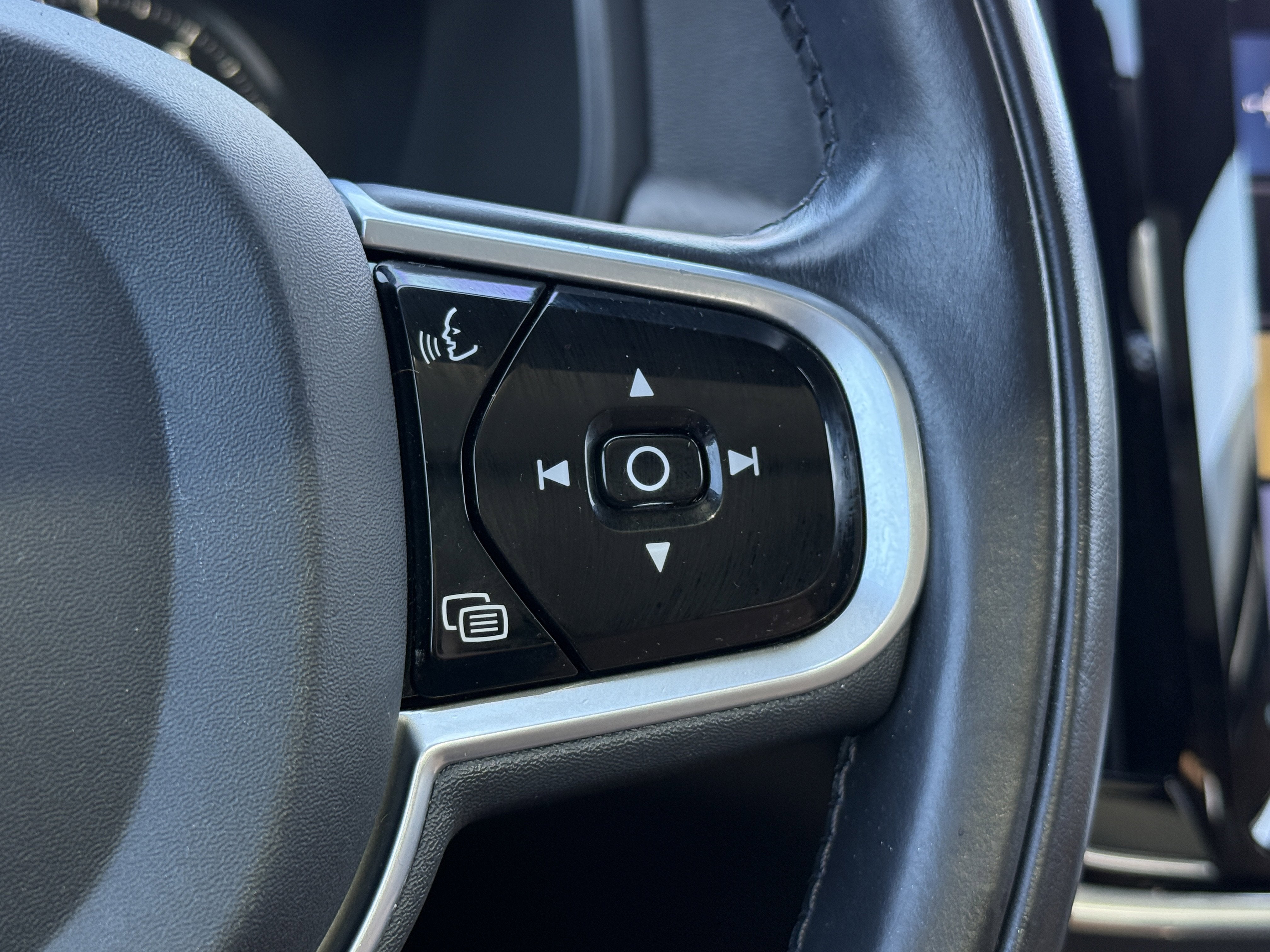 2018 Volvo V90 Cross Country T5
