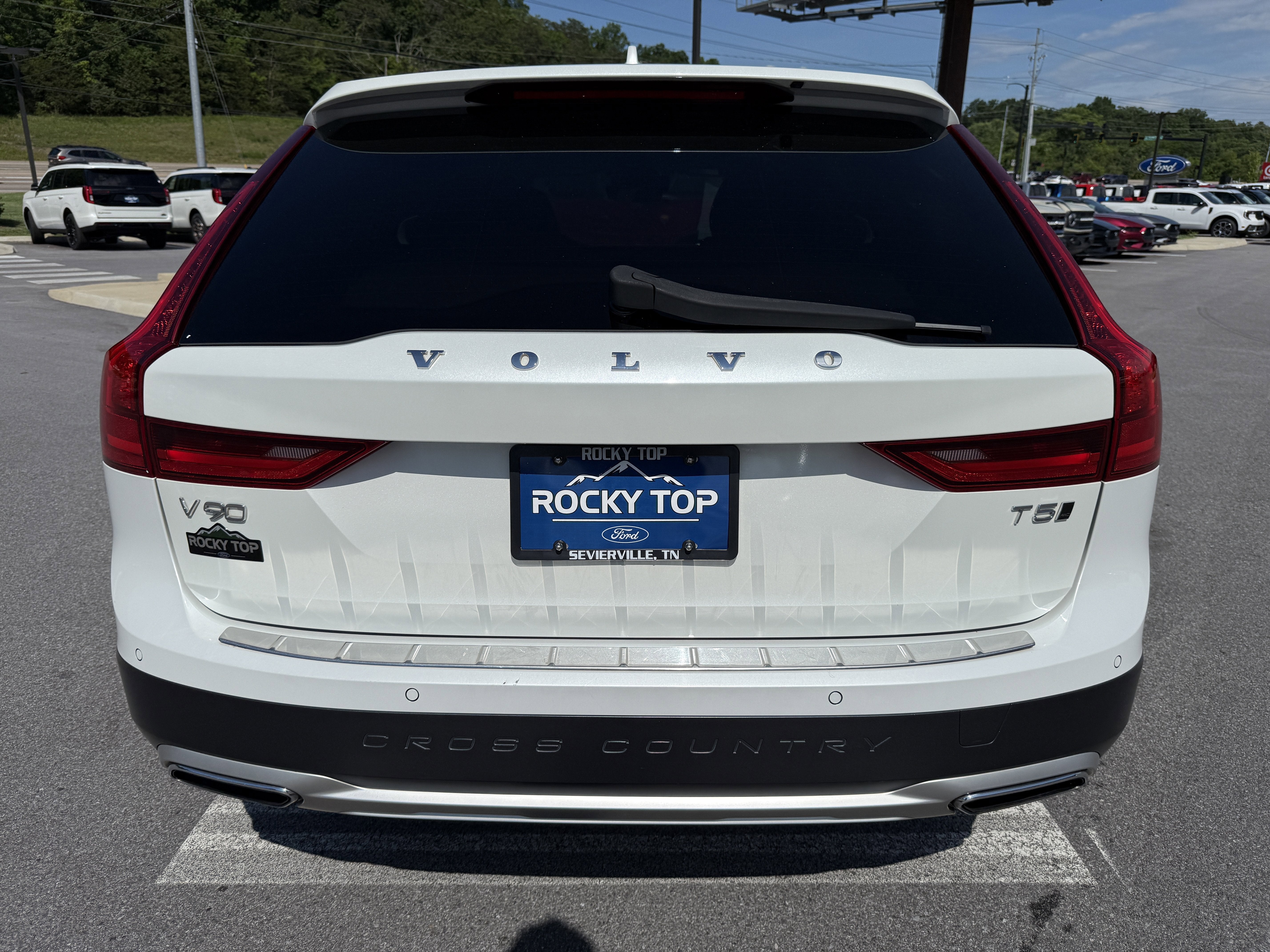 2018 Volvo V90 Cross Country T5
