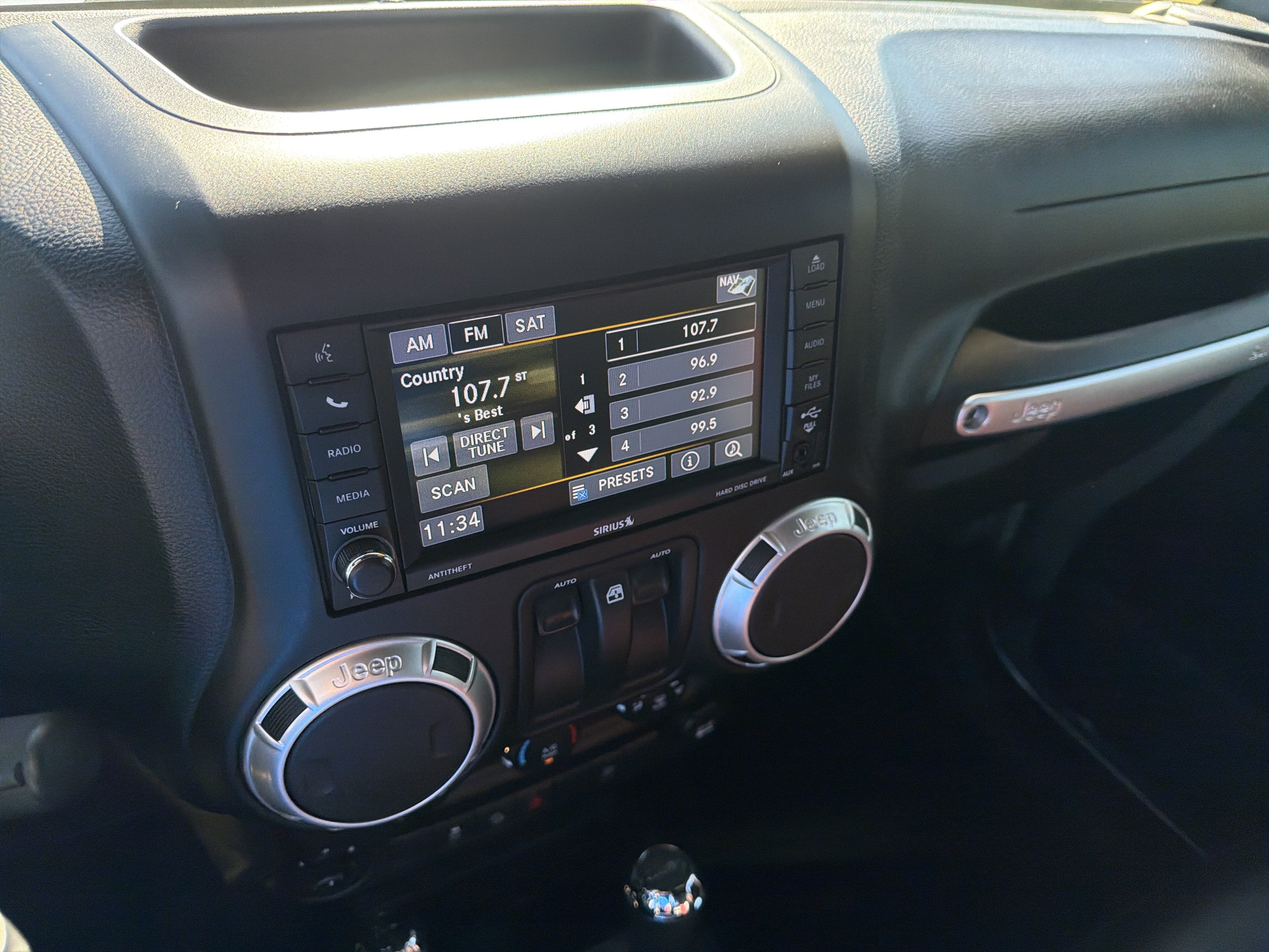 2018 Jeep Wrangler JK Sahara 4x4
