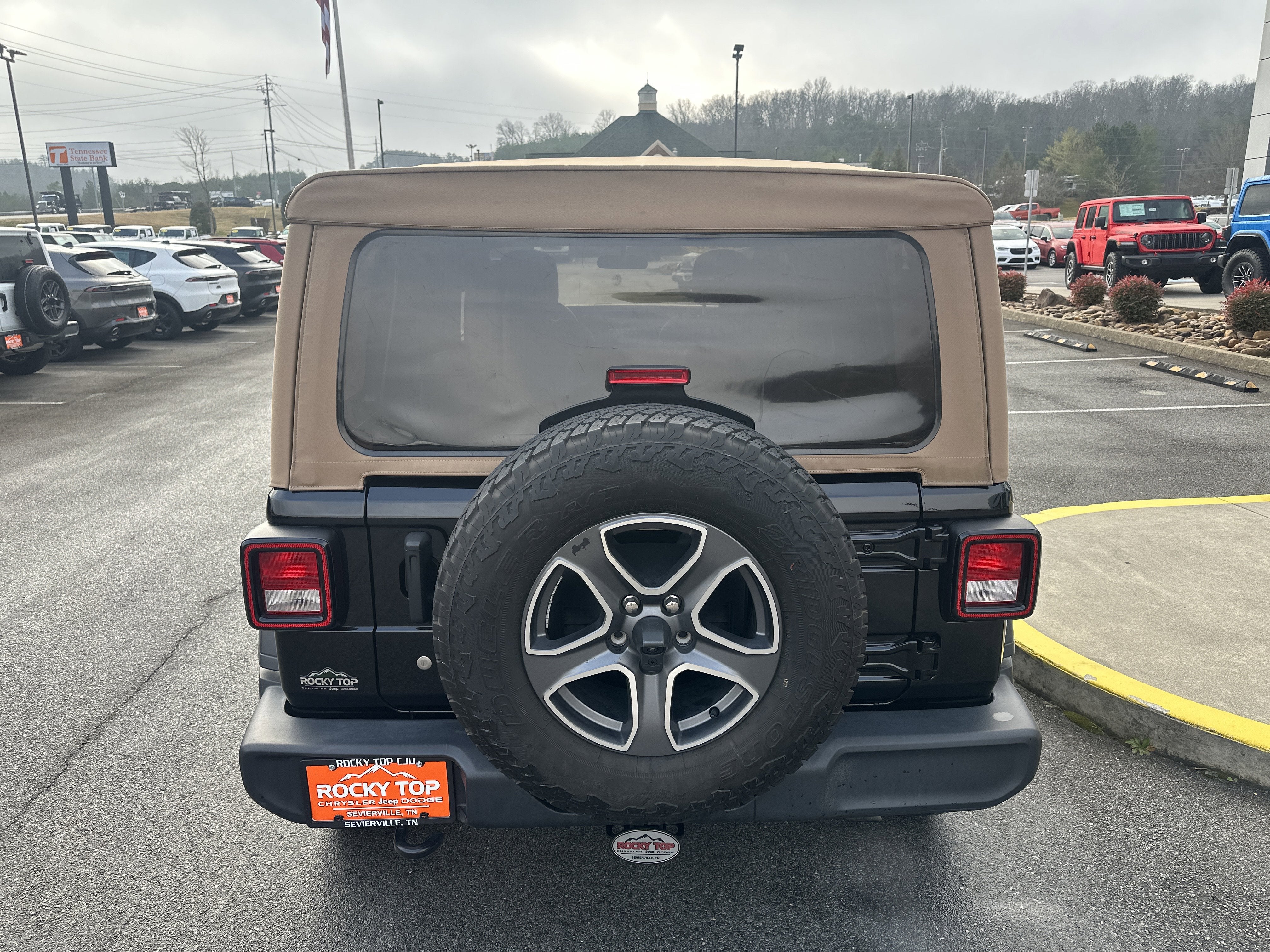 2020 Jeep Wrangler Unlimited Black and Tan 4X4