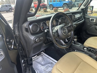 2020 Jeep Wrangler Unlimited Black and Tan 4X4