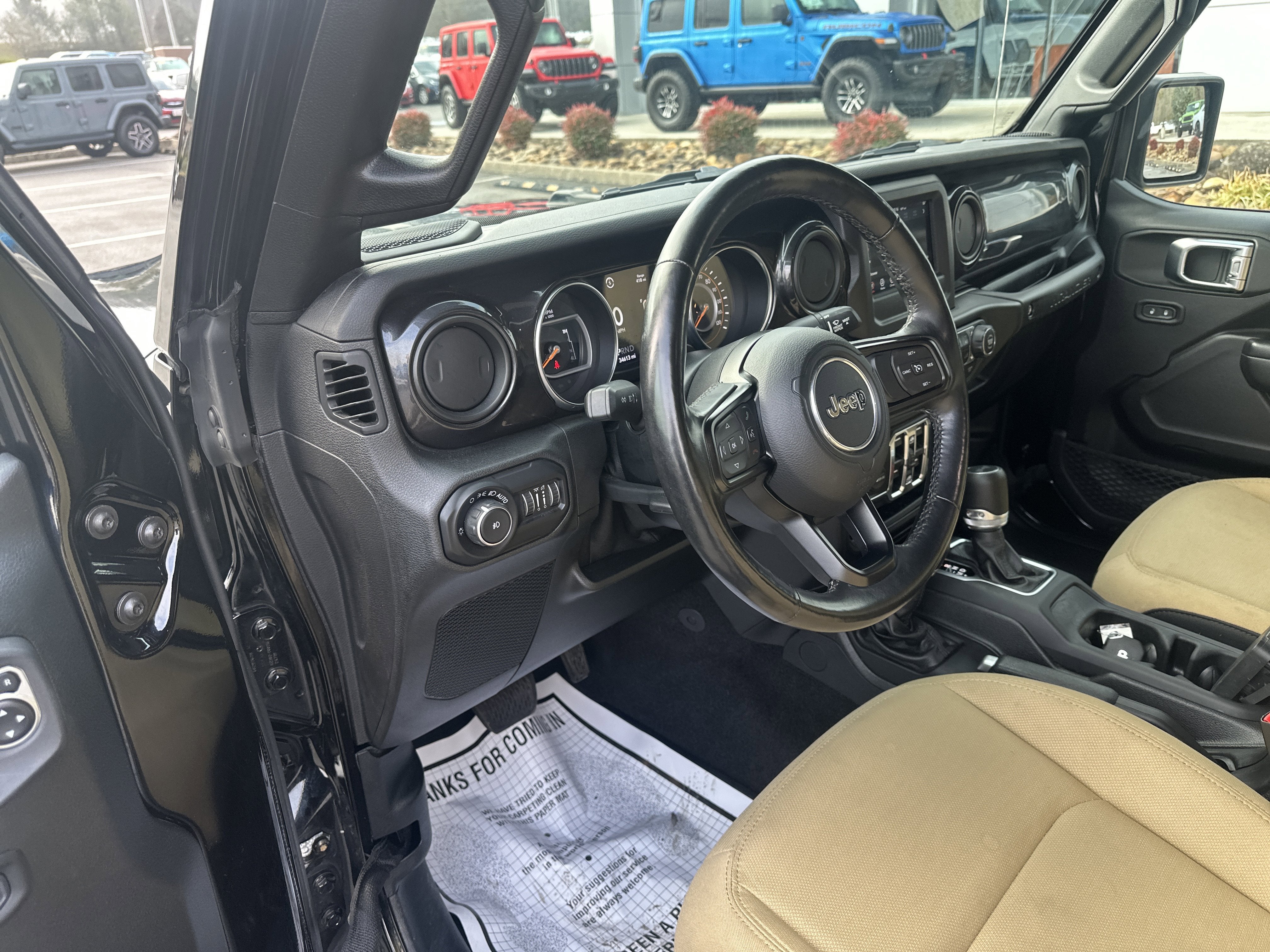 2020 Jeep Wrangler Unlimited Black and Tan 4X4