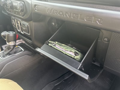 2020 Jeep Wrangler Unlimited Black and Tan 4X4