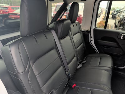 2023 Jeep Wrangler 4-Door Sahara Altitude 4x4